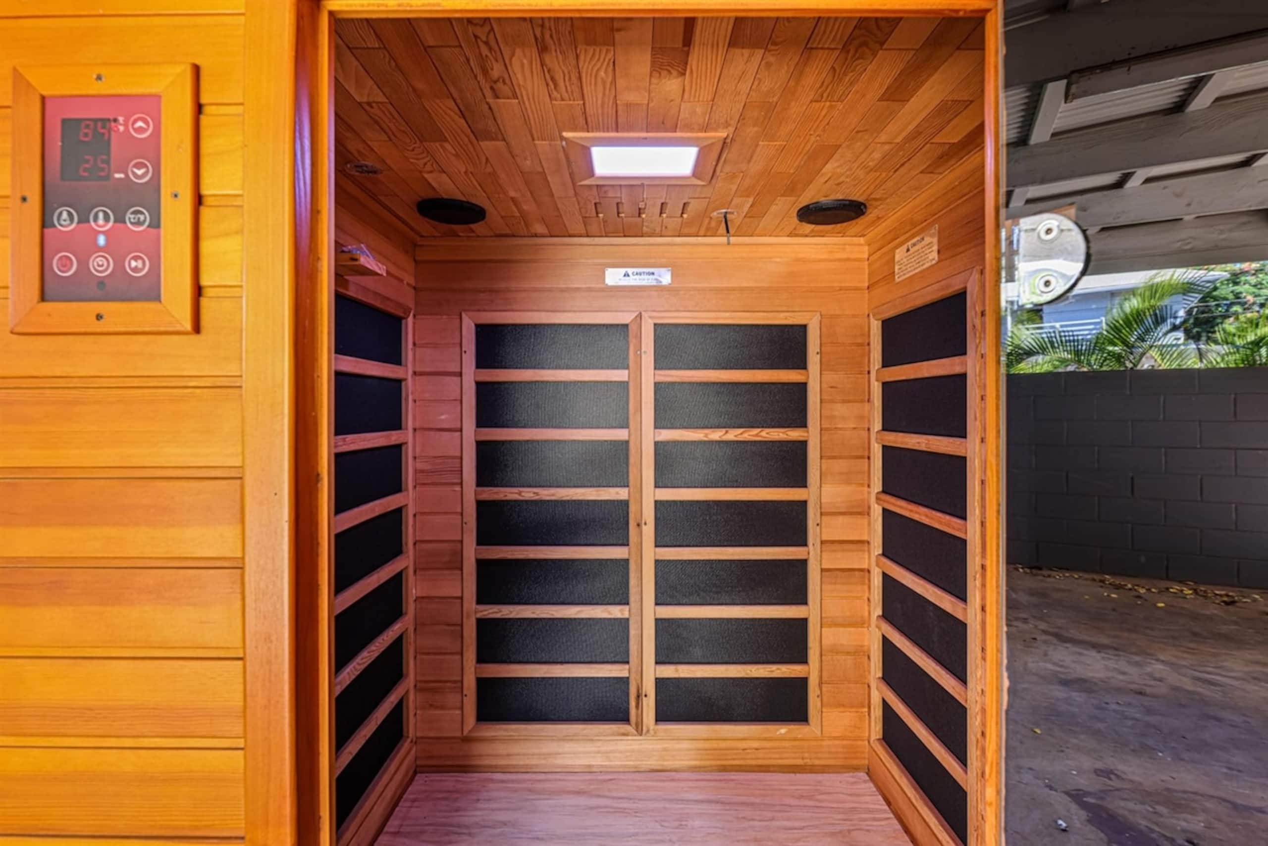 The Blue Door on Church Street | Maui Garden Suite - Photo 54