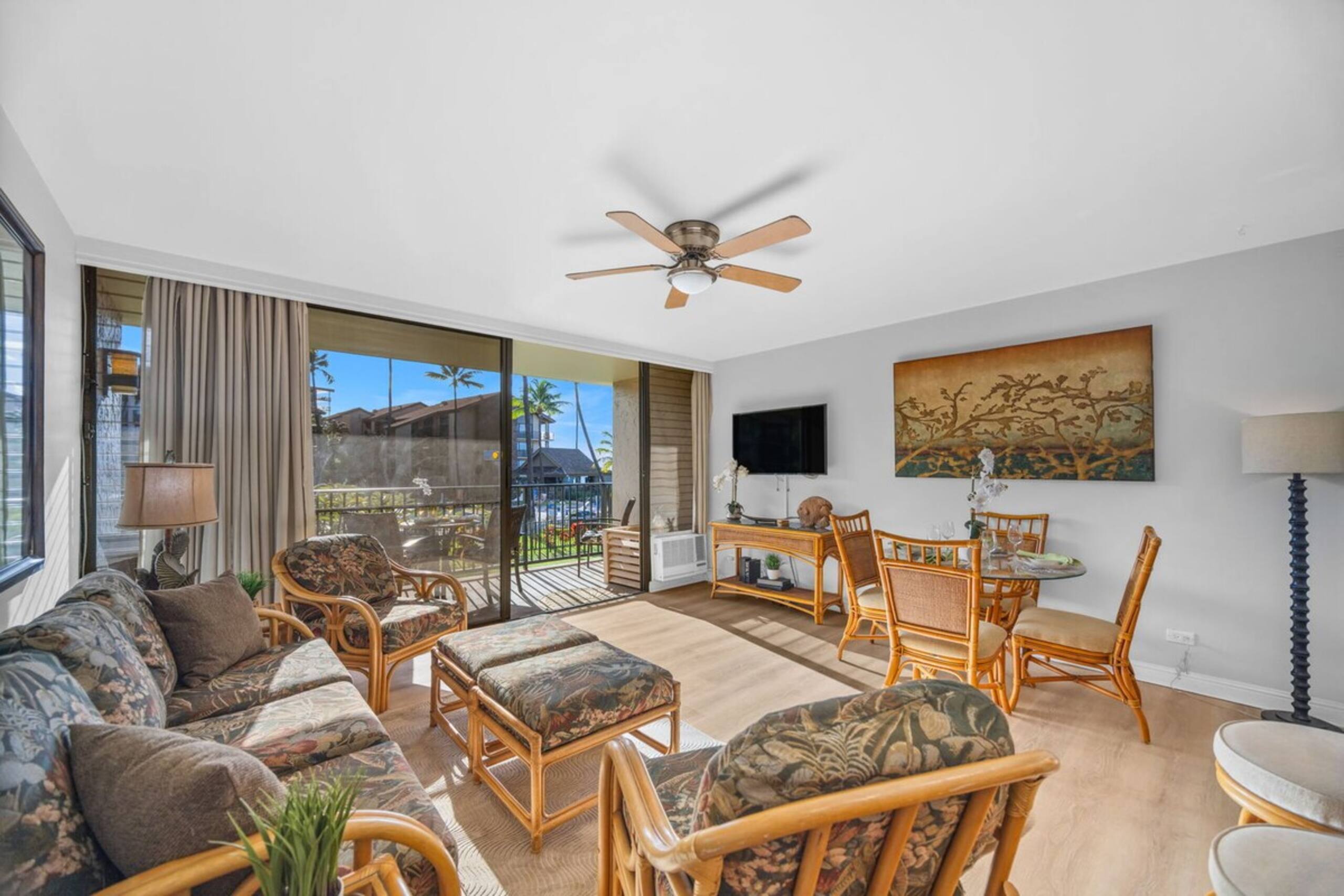 Beautiful 1bd ocean view condo, many upgrades - Photo 3