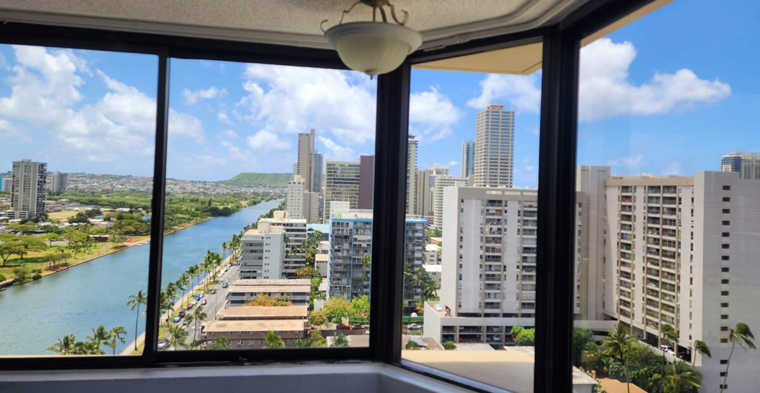Modern, comfortable, with beautiful panoramic view - Photo 6