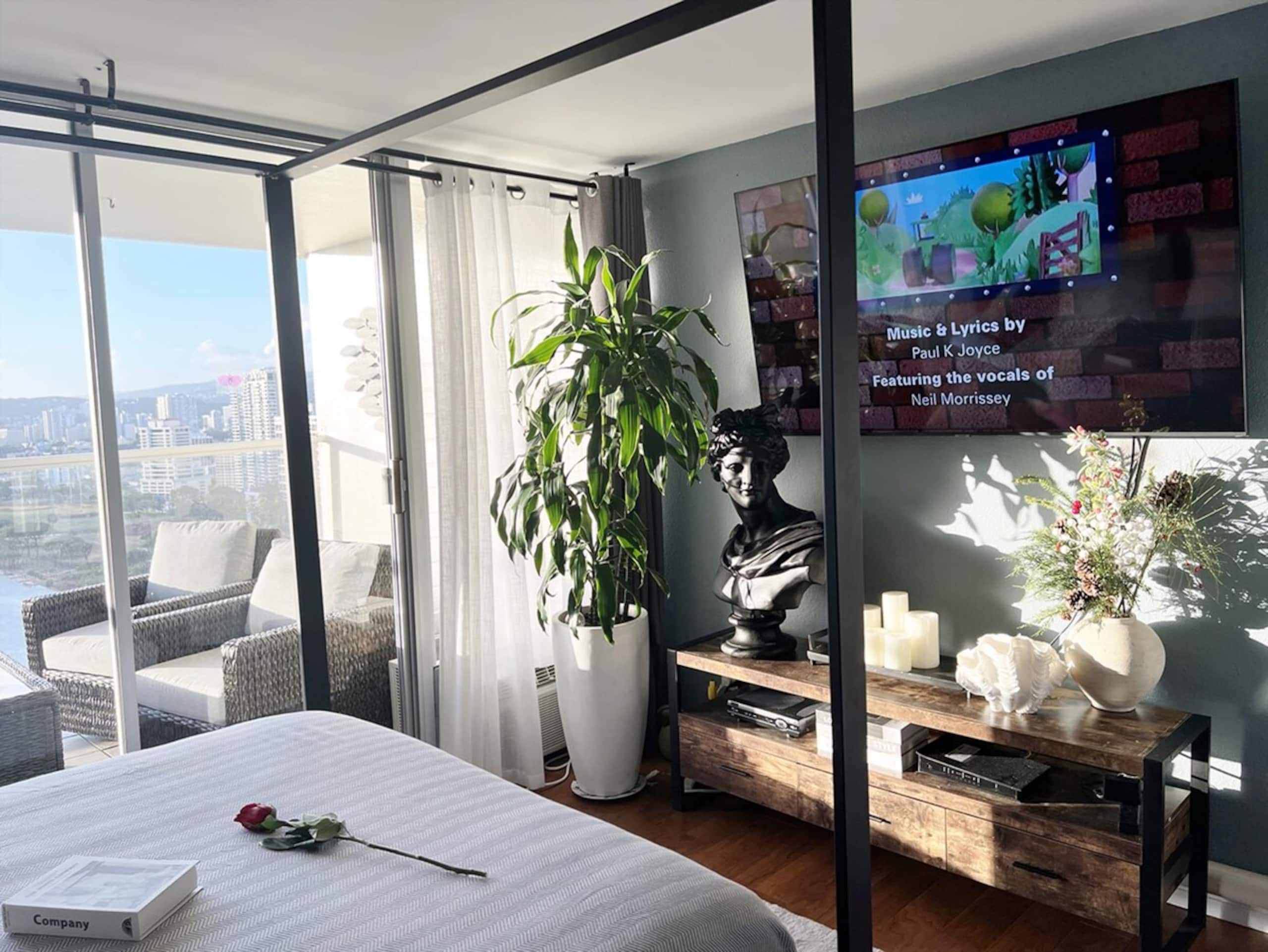 Center of Waikiki - 1 Bedroom 3 Queen Size Beds - Photo 21