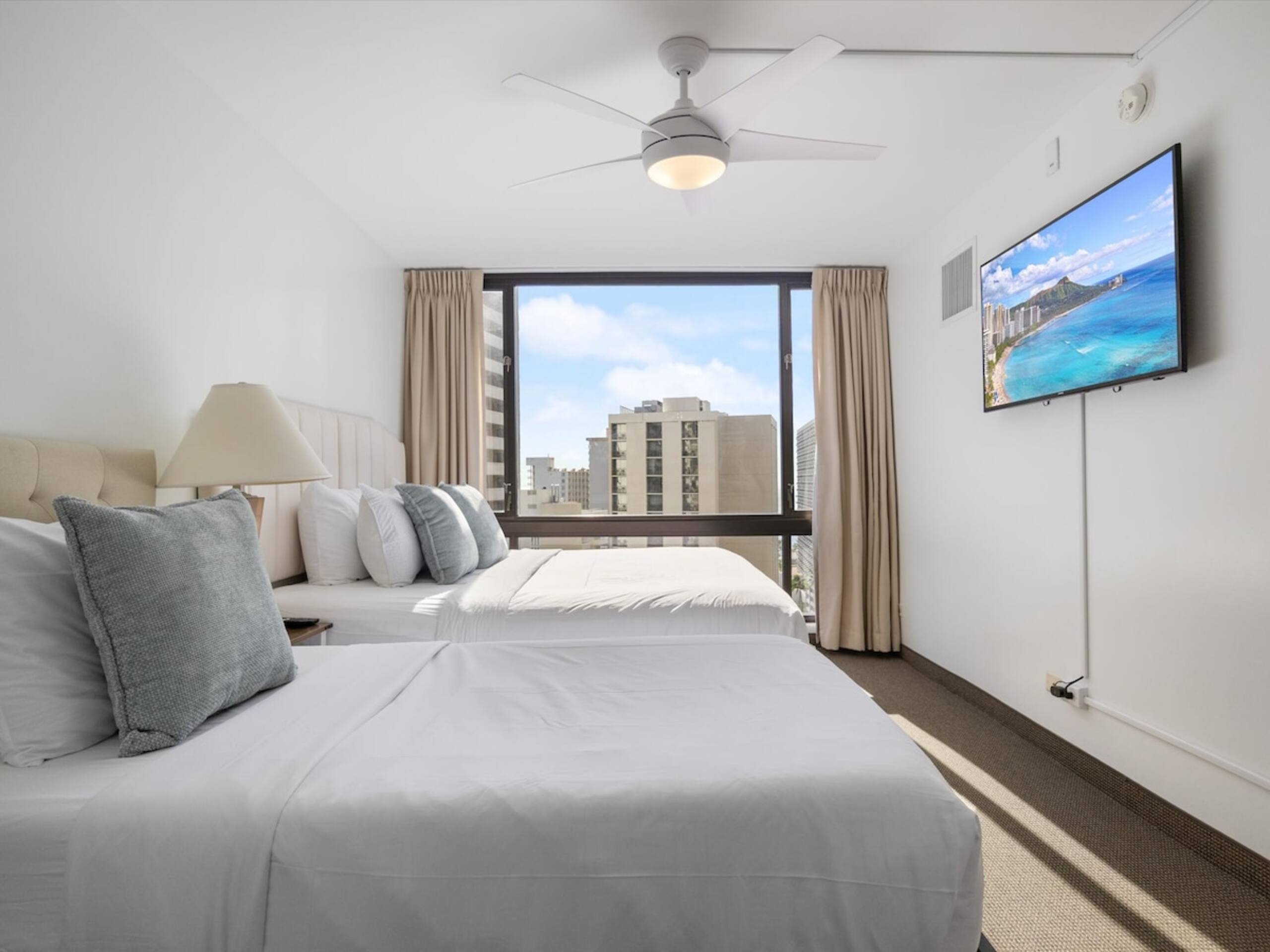 Brand New Listing Waikiki Condo OceanView Sleeps 6 - Photo 11