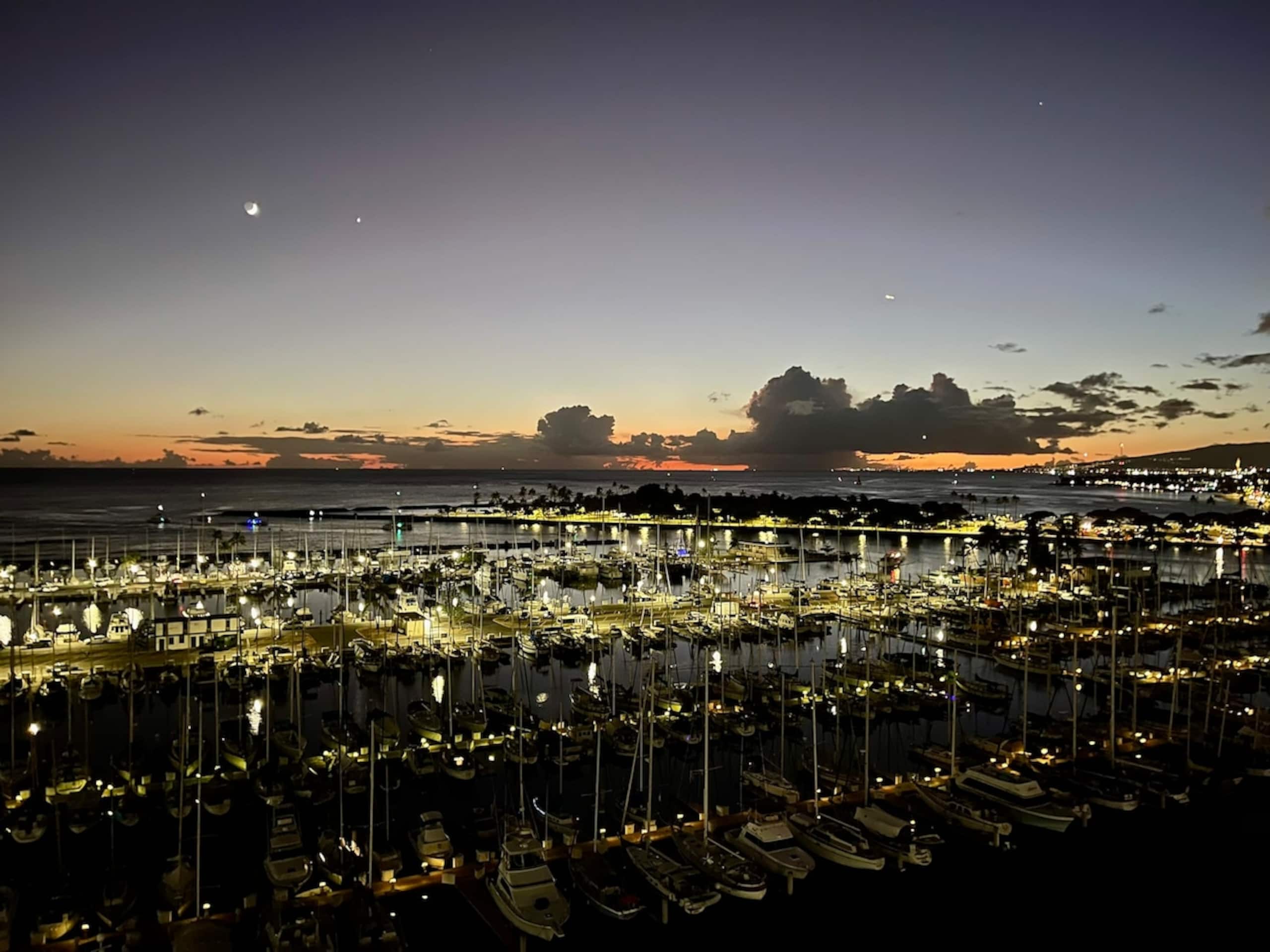 Ilikai Marina 6FL Ocean View & Marina - Photo 22