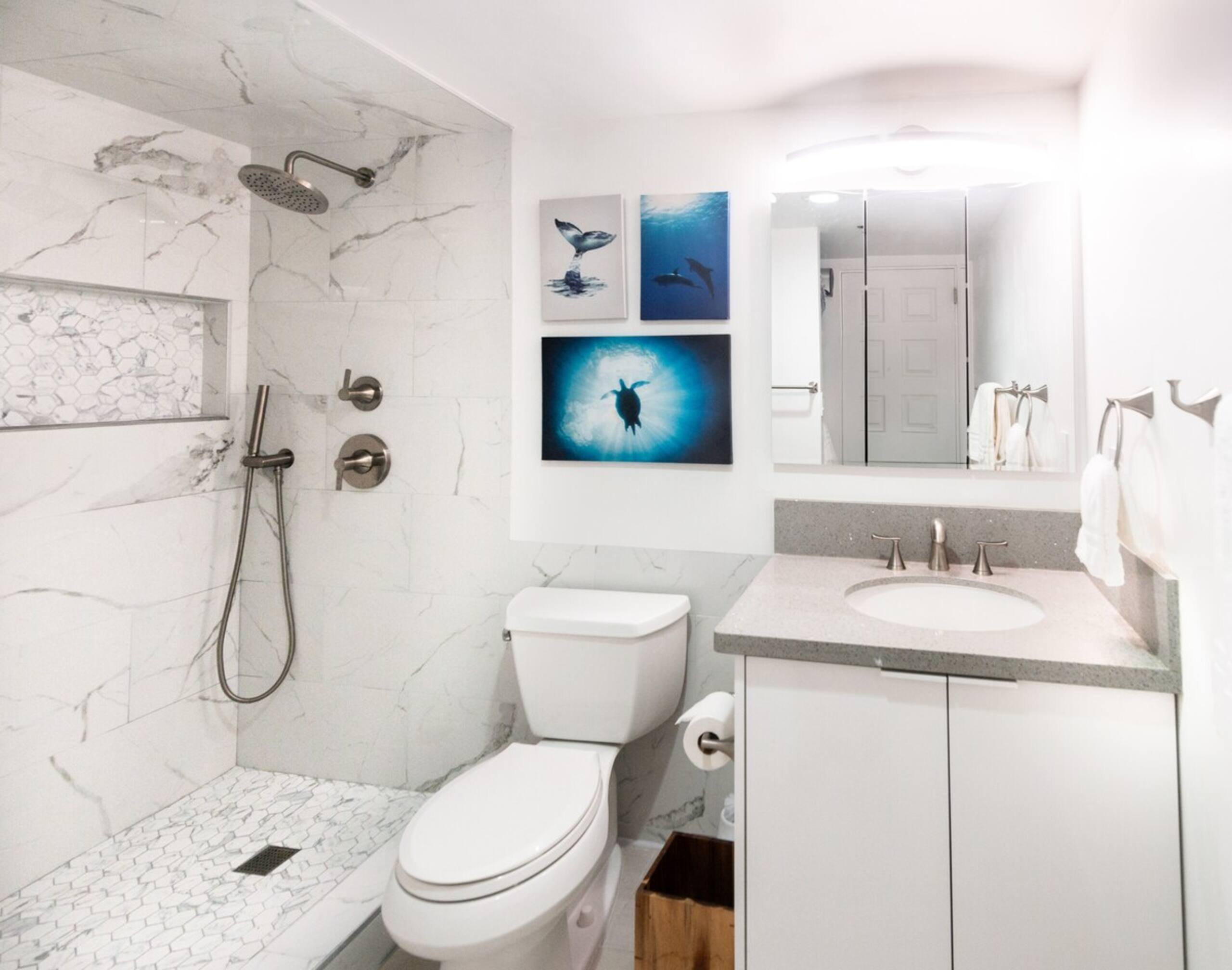 Ilikai Condo - FREE Parking, City View - Photo 4