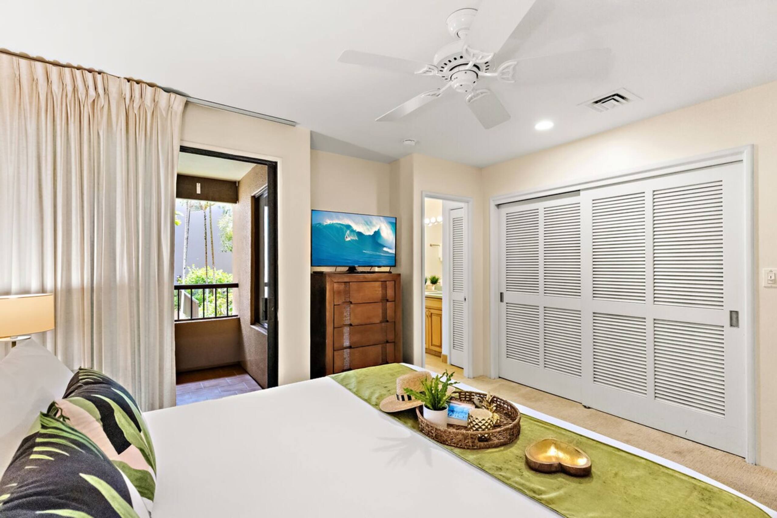 2nd floor, 2 bedroom deluxe vacation condo - Photo 18
