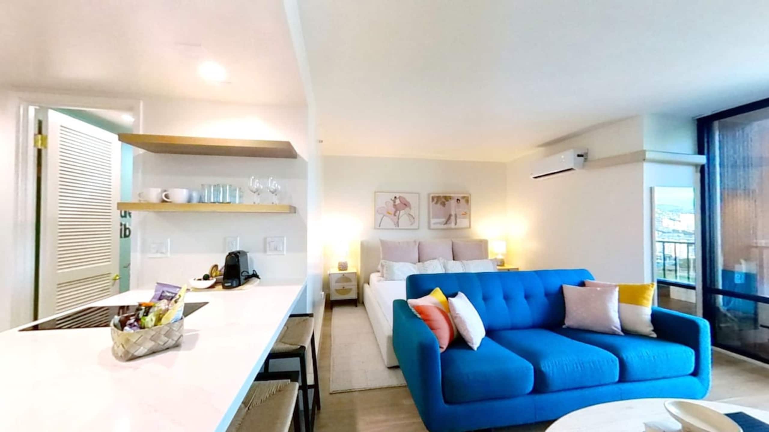 S&N Lux suite/Free Parking/King Bed/Kitchen/Wi-Fi - Photo 19