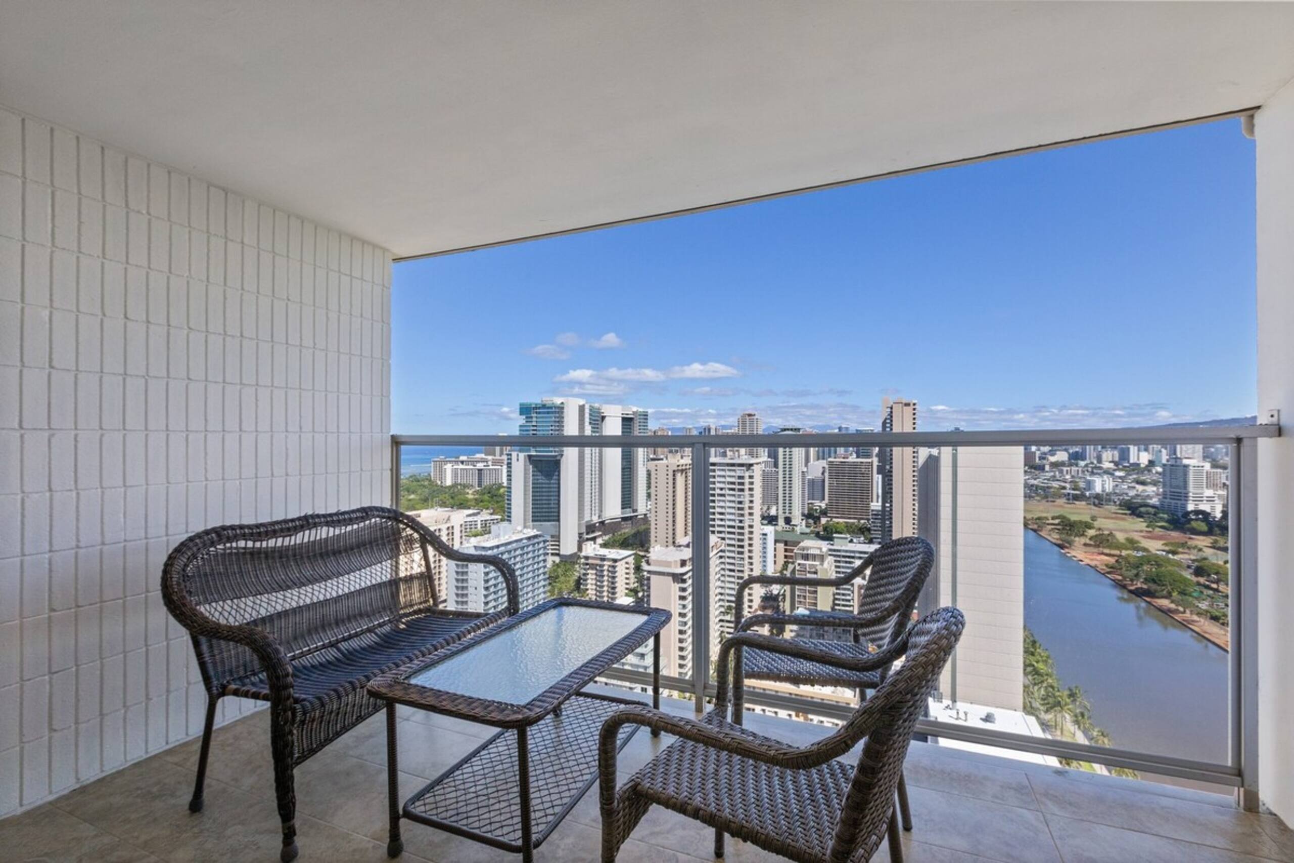 Island Colony Hotel 36th FL Amazing View - Photo 27