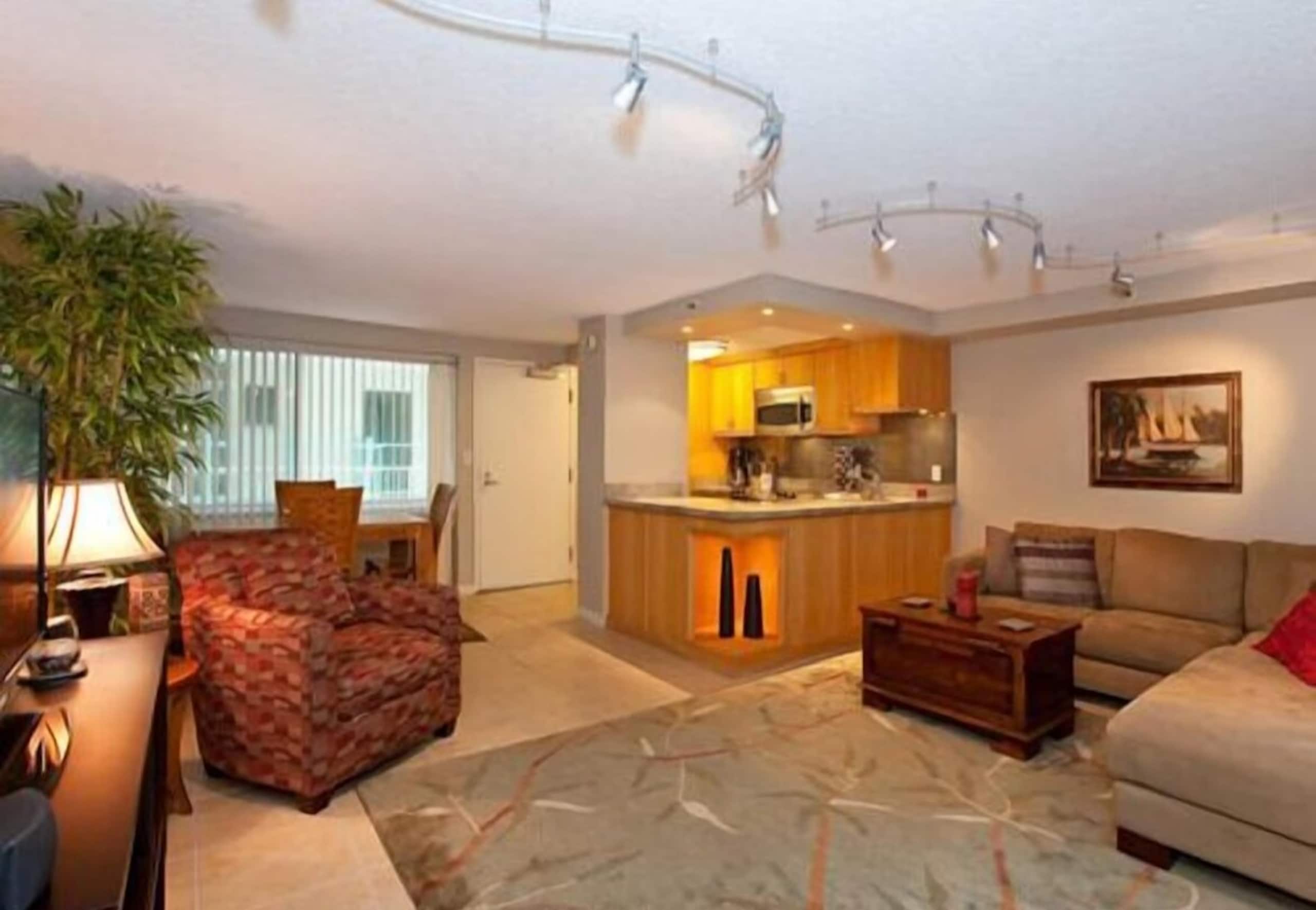 Makai Suite- 2 Bed 1 Bath on Hawaii's Gold Coast - Photo 1