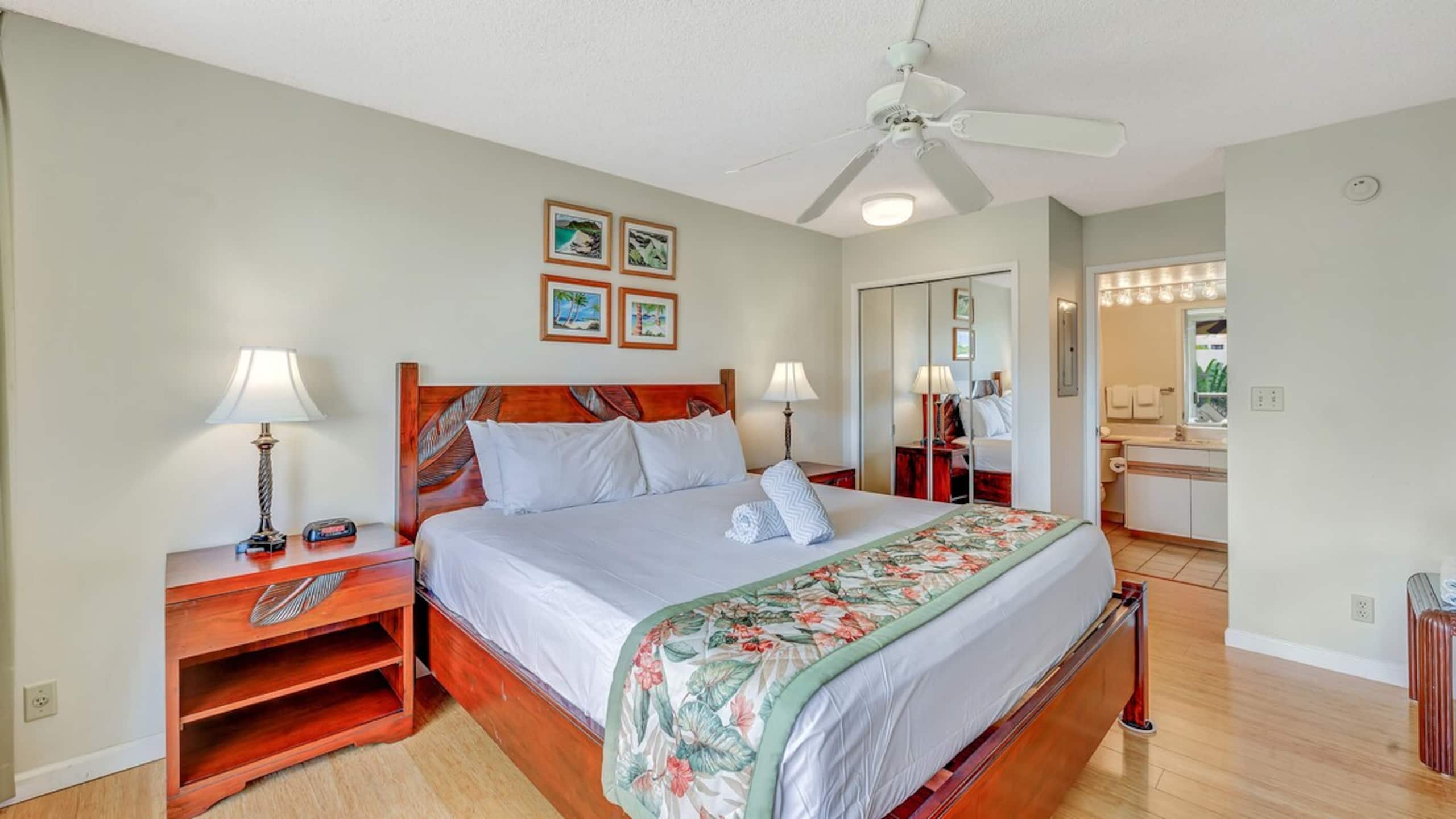 Cozy 1BR condo w/ lanai & BBQ grill - Photo 10