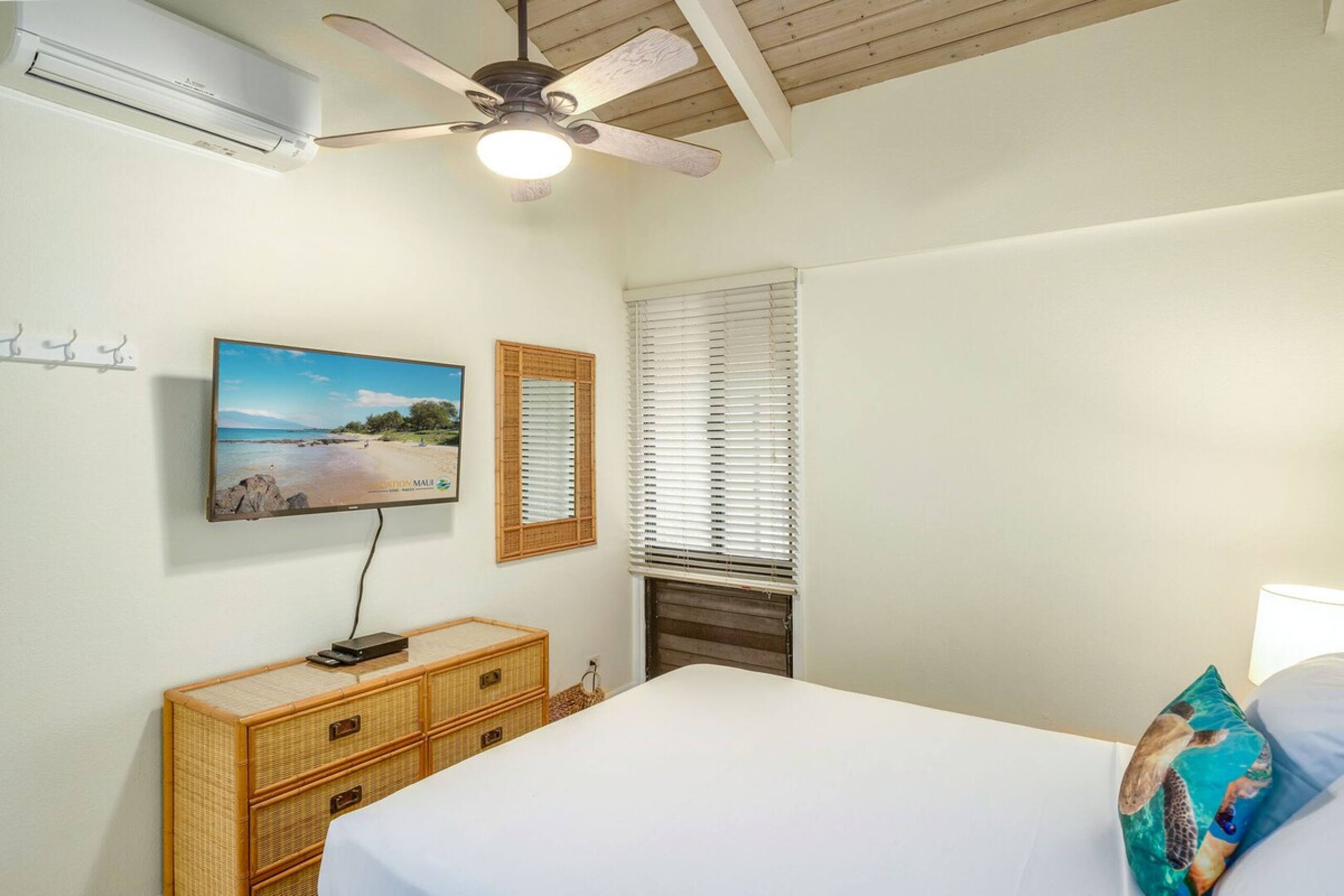Kamaole Sands 1-403 - Spacious 2/2 with split AC - Photo 27