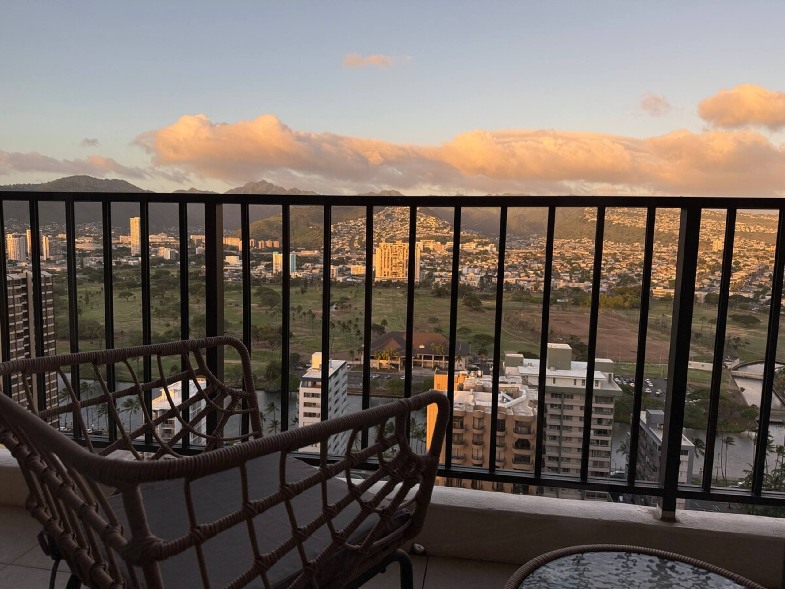 Mountain Views-1Bd/1Ba-Free Parking-AC-Beach Gear - Photo 17