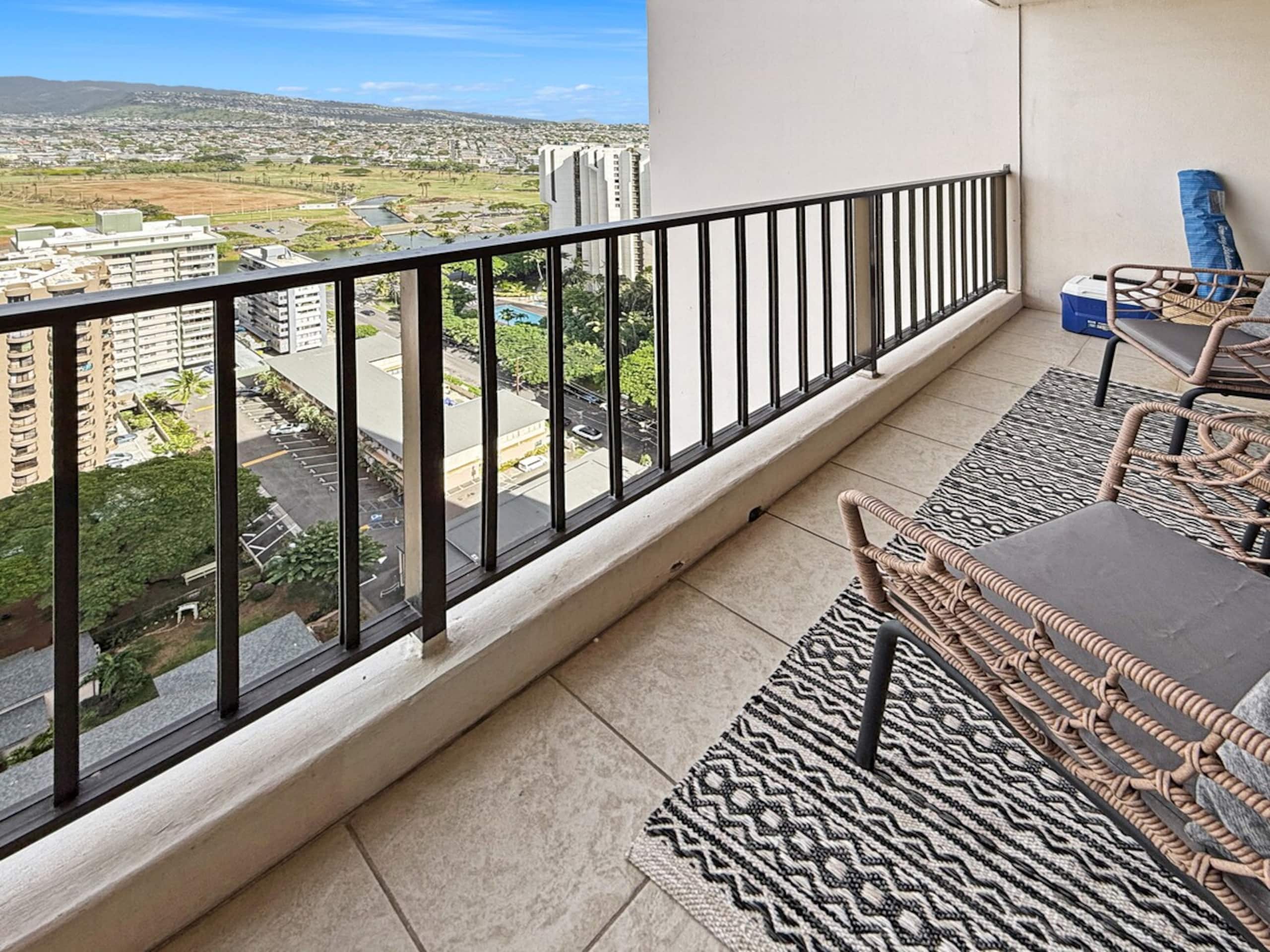 Mountain Views-1Bd/1Ba-Free Parking-AC-Beach Gear - Photo 16