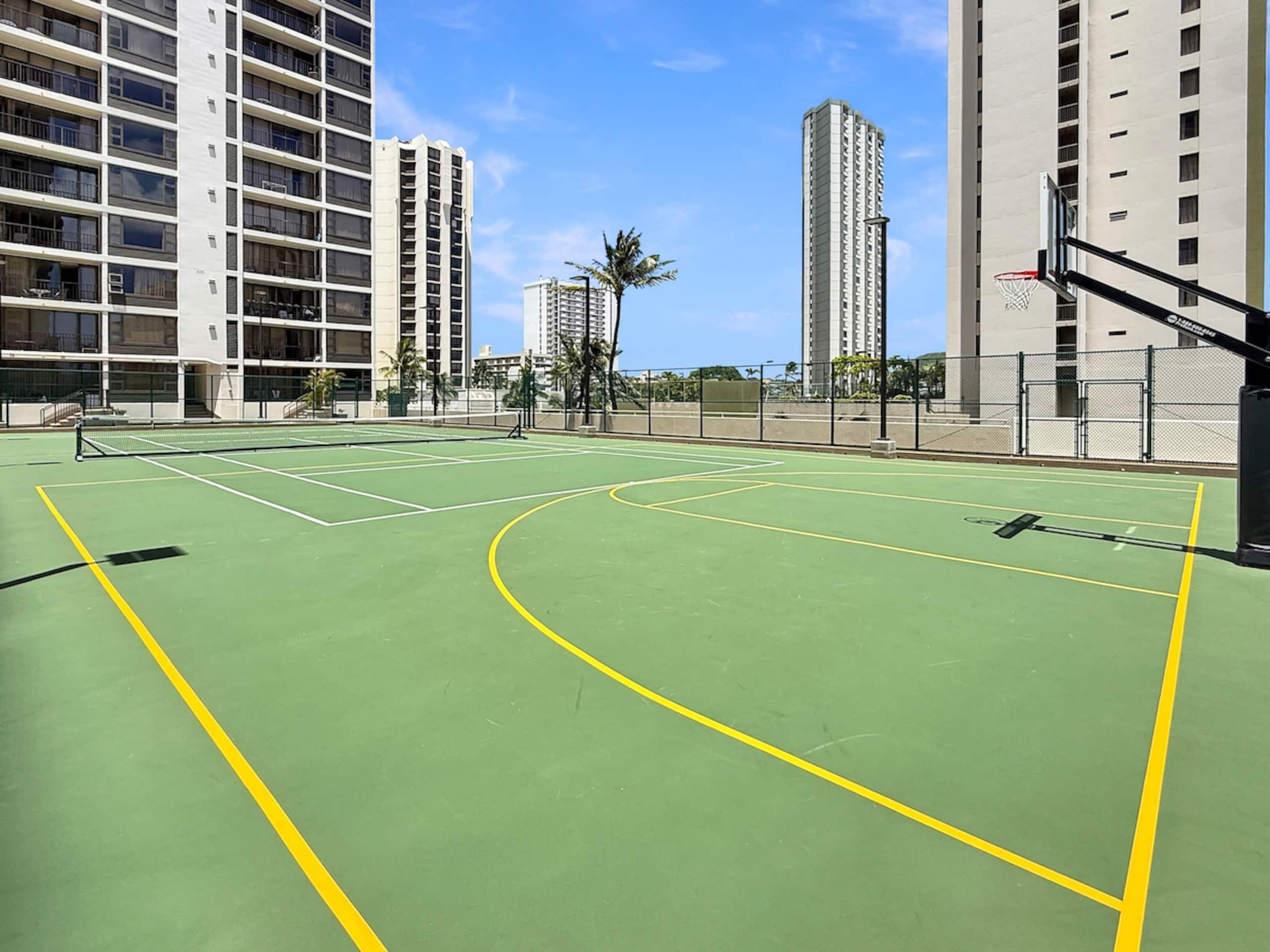 Mountain Views-1Bd/1Ba-Free Parking-AC-Beach Gear - Photo 37
