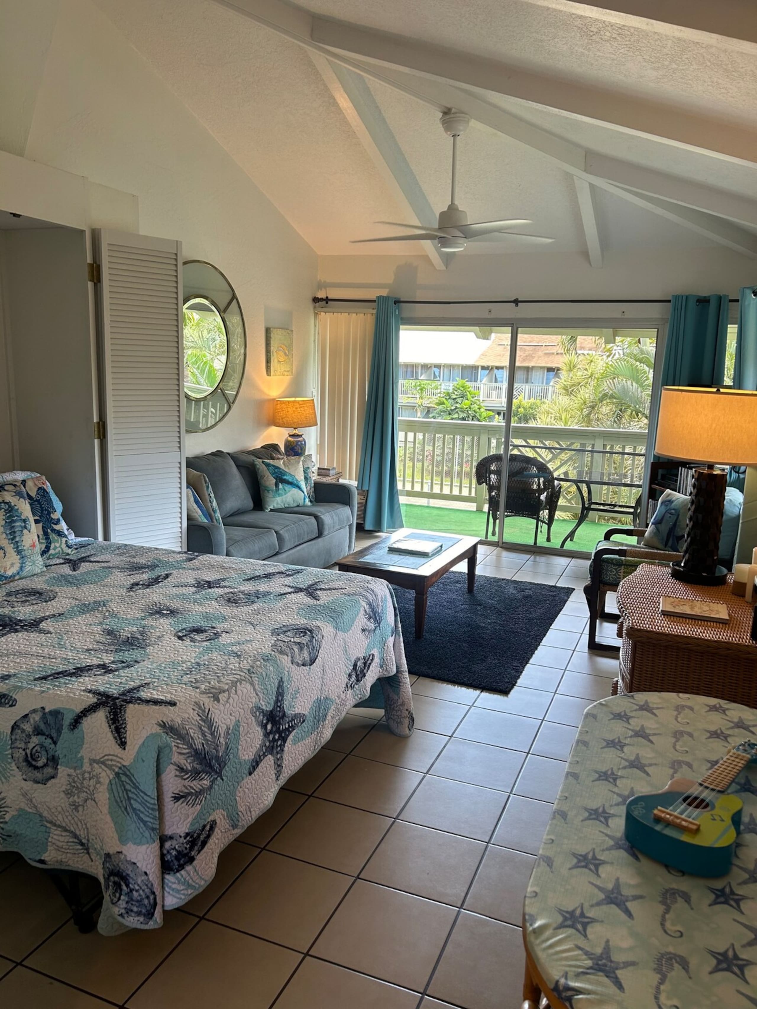 Romantic Bliss Maui Corner Penthouse, By Beach - Photo 24