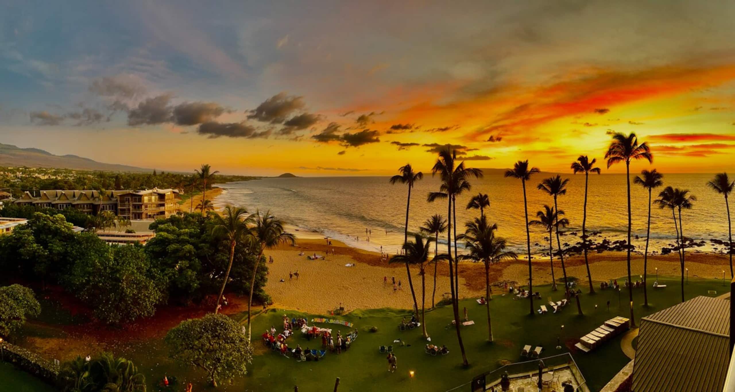 Romantic Bliss Maui Corner Penthouse, By Beach - Photo 34