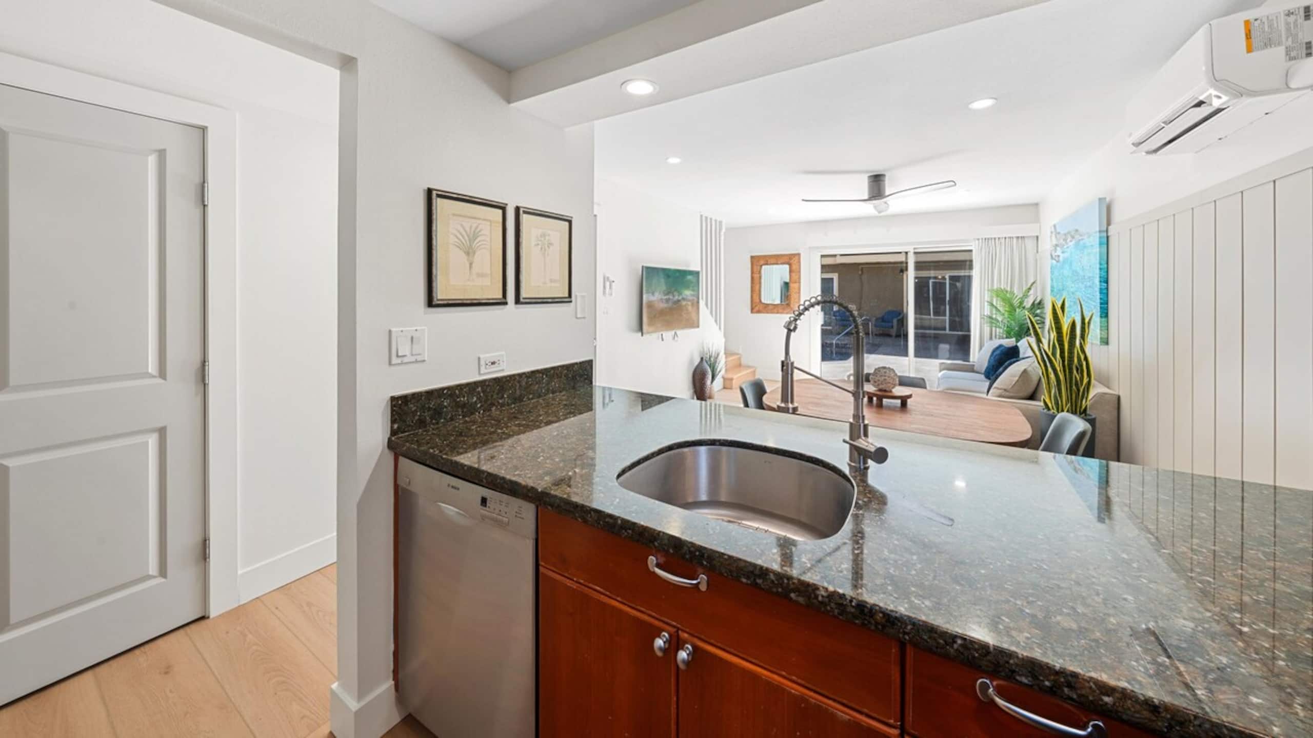 Remodeled Boutique 1bd, Aloha Pualani 6 - Photo 35
