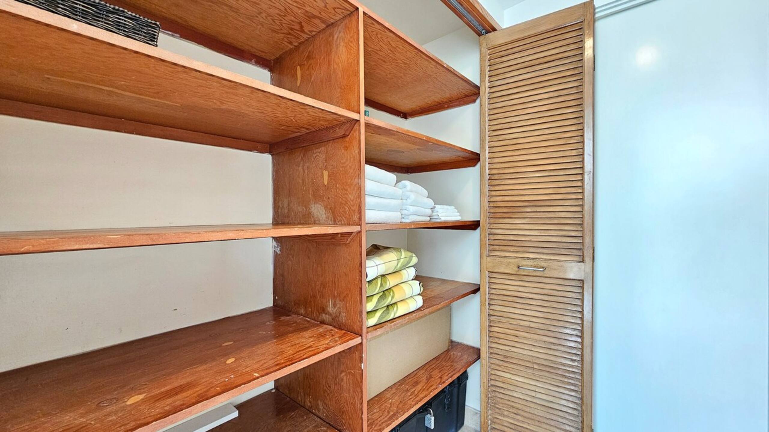 DHBH 1101 A loved Gold Coast Condo - Photo 25