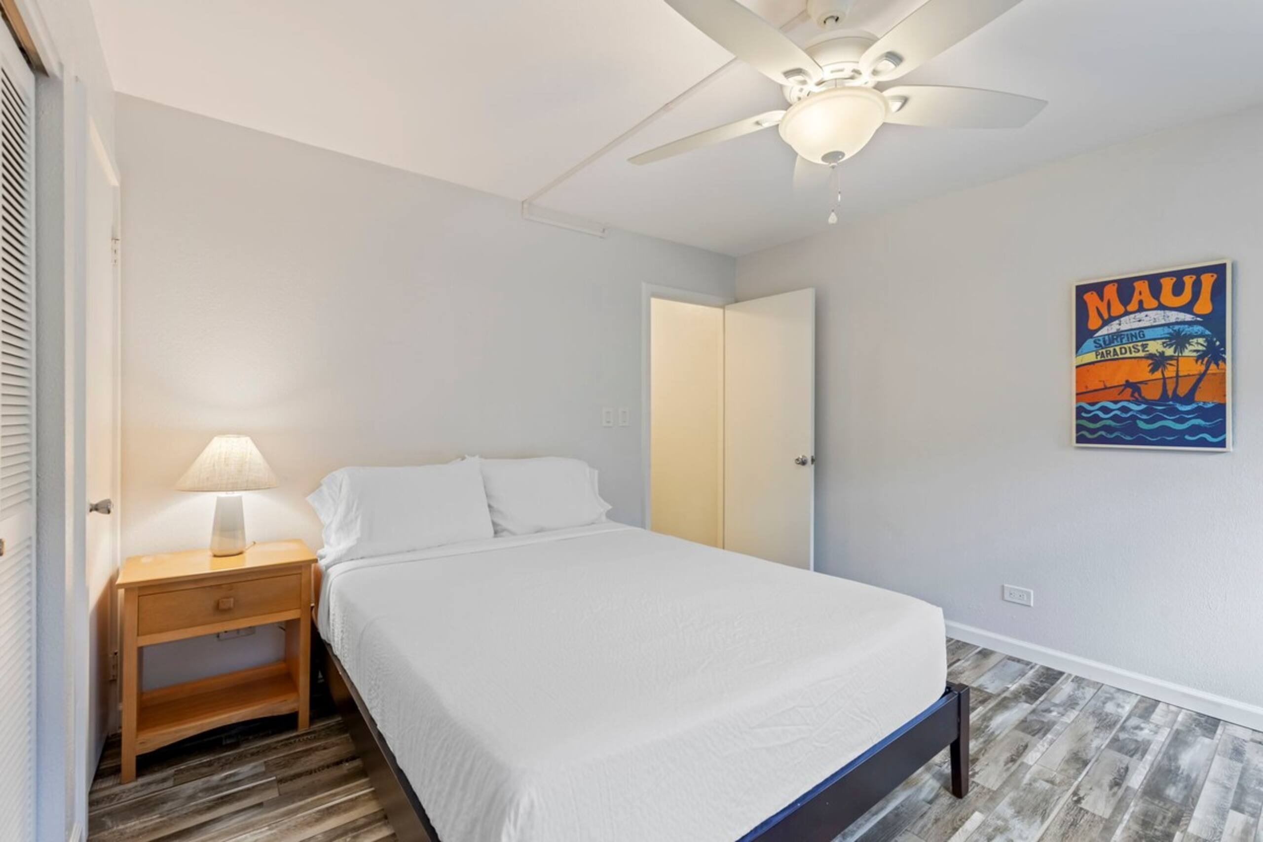 Partial Oceanview 2bed condo, across st from ocean - Photo 26