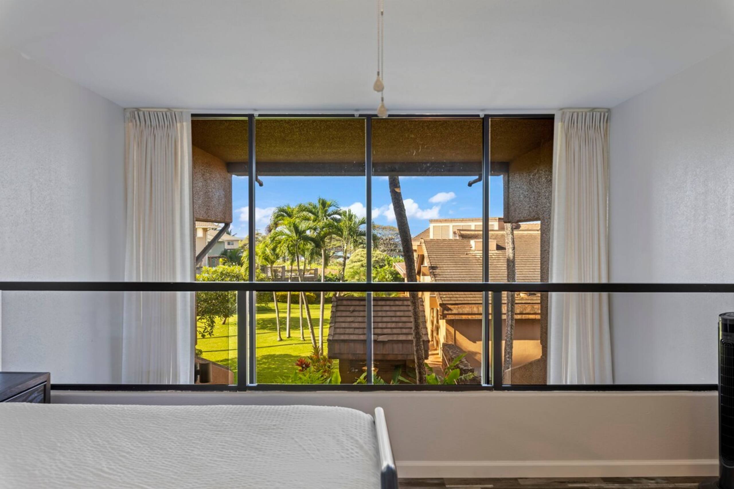Partial Oceanview 2bed condo, across st from ocean - Photo 33
