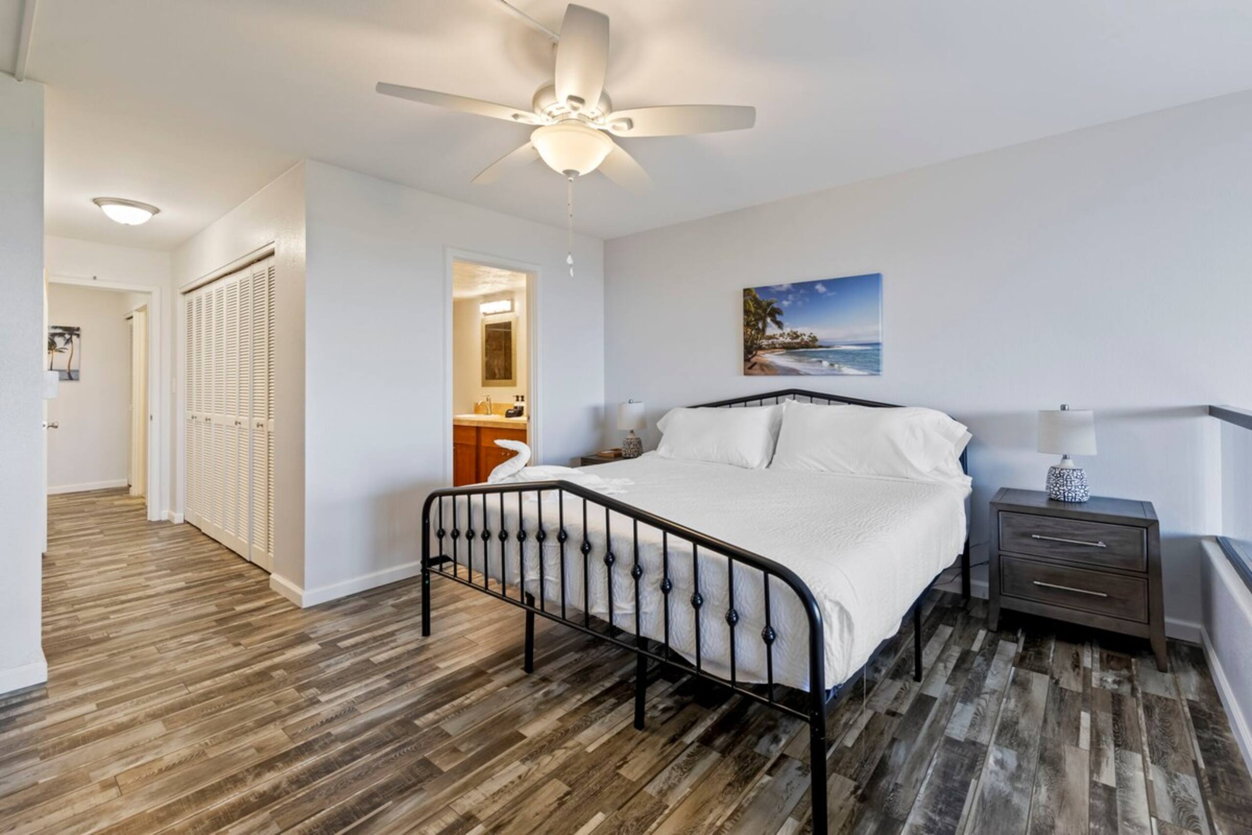 Partial Oceanview 2bed condo, across st from ocean - Photo 35
