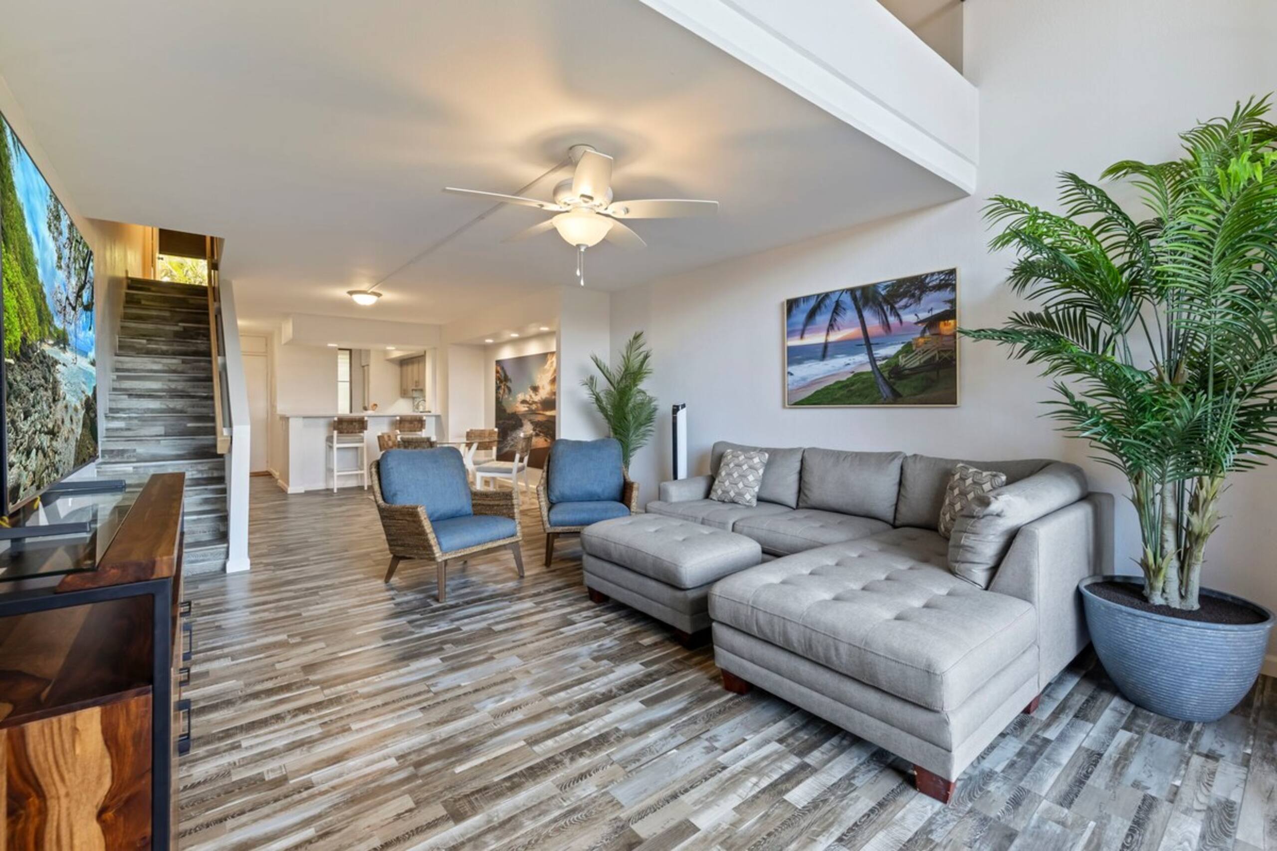 Partial Oceanview 2bed condo, across st from ocean - Photo 3