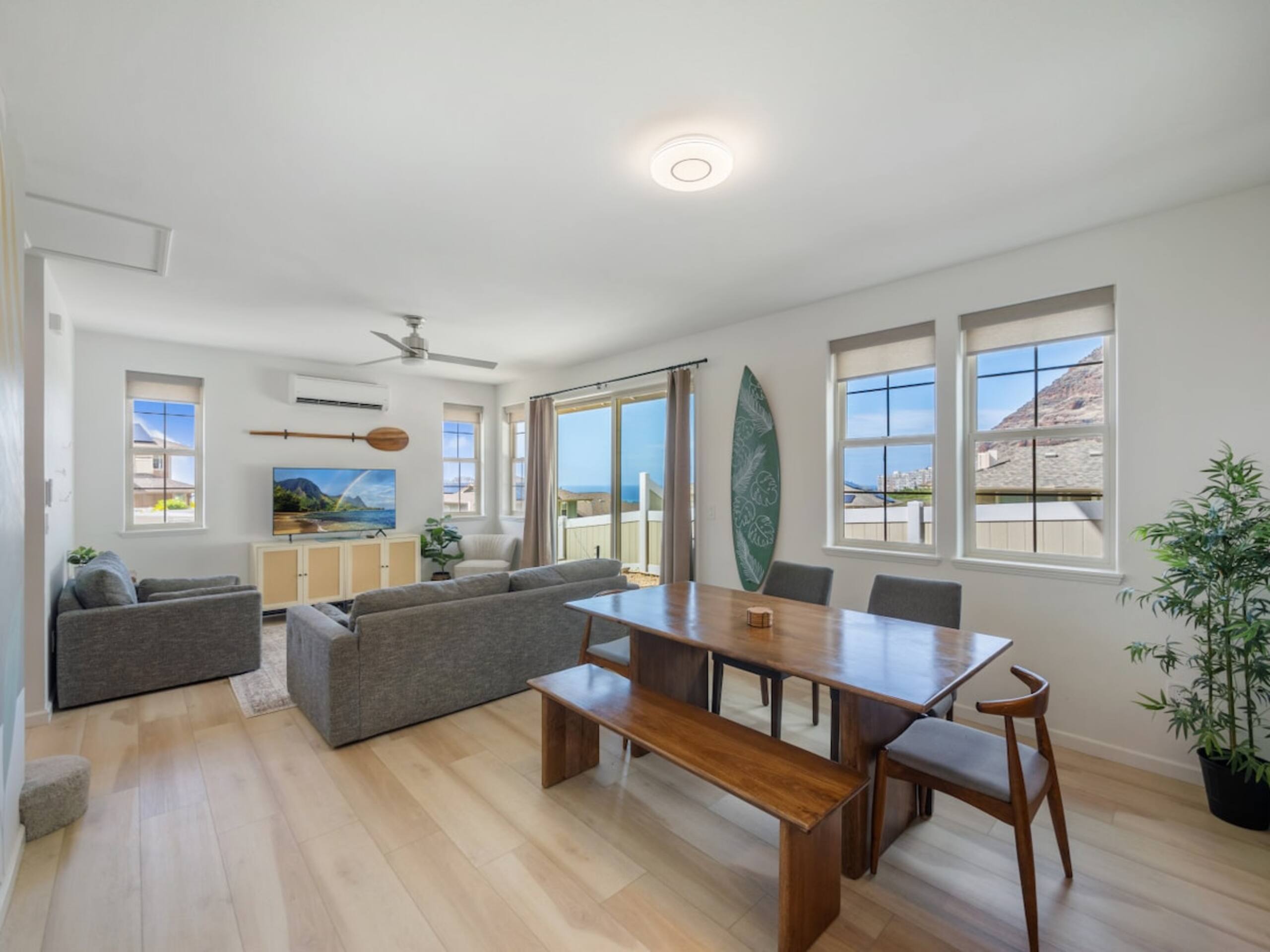 4 BR, Near Beach, Pool/Spa, Gym, BBQ, Free Prkng - Photo 22