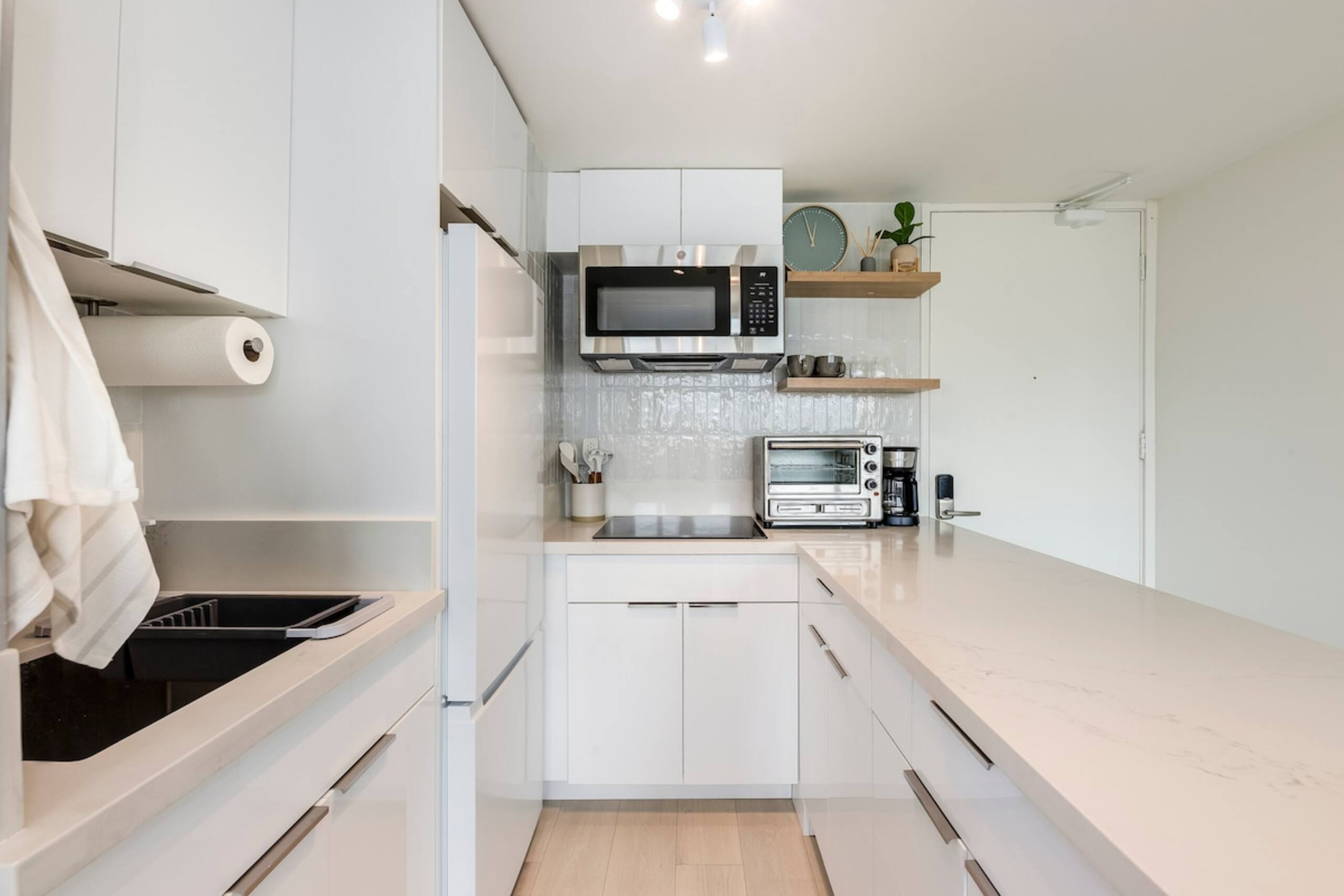 Brand New Ocean View Island Colony One bedroom - Photo 12