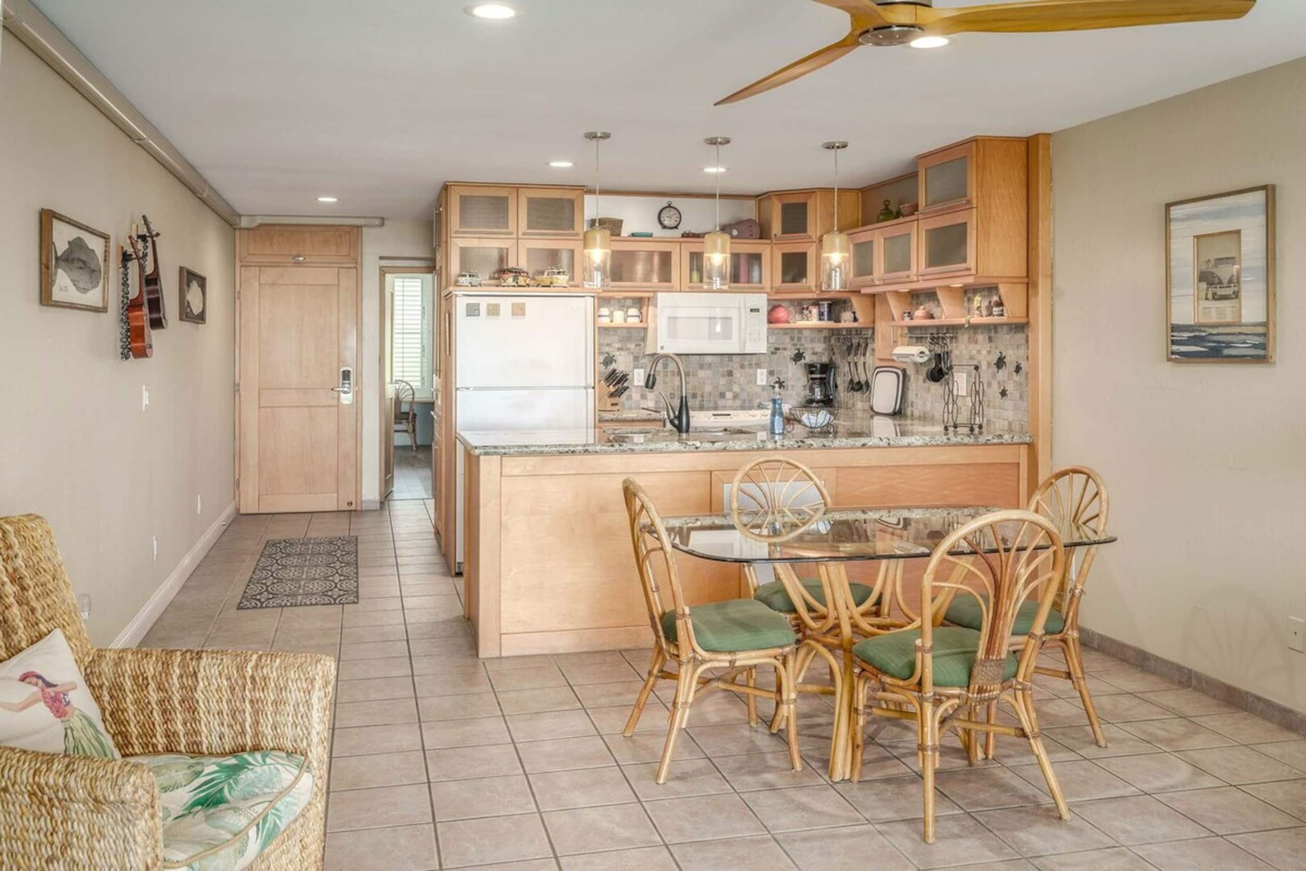 Hale Kamaole 150, Beautiful Renovation, Split AC - Photo 23