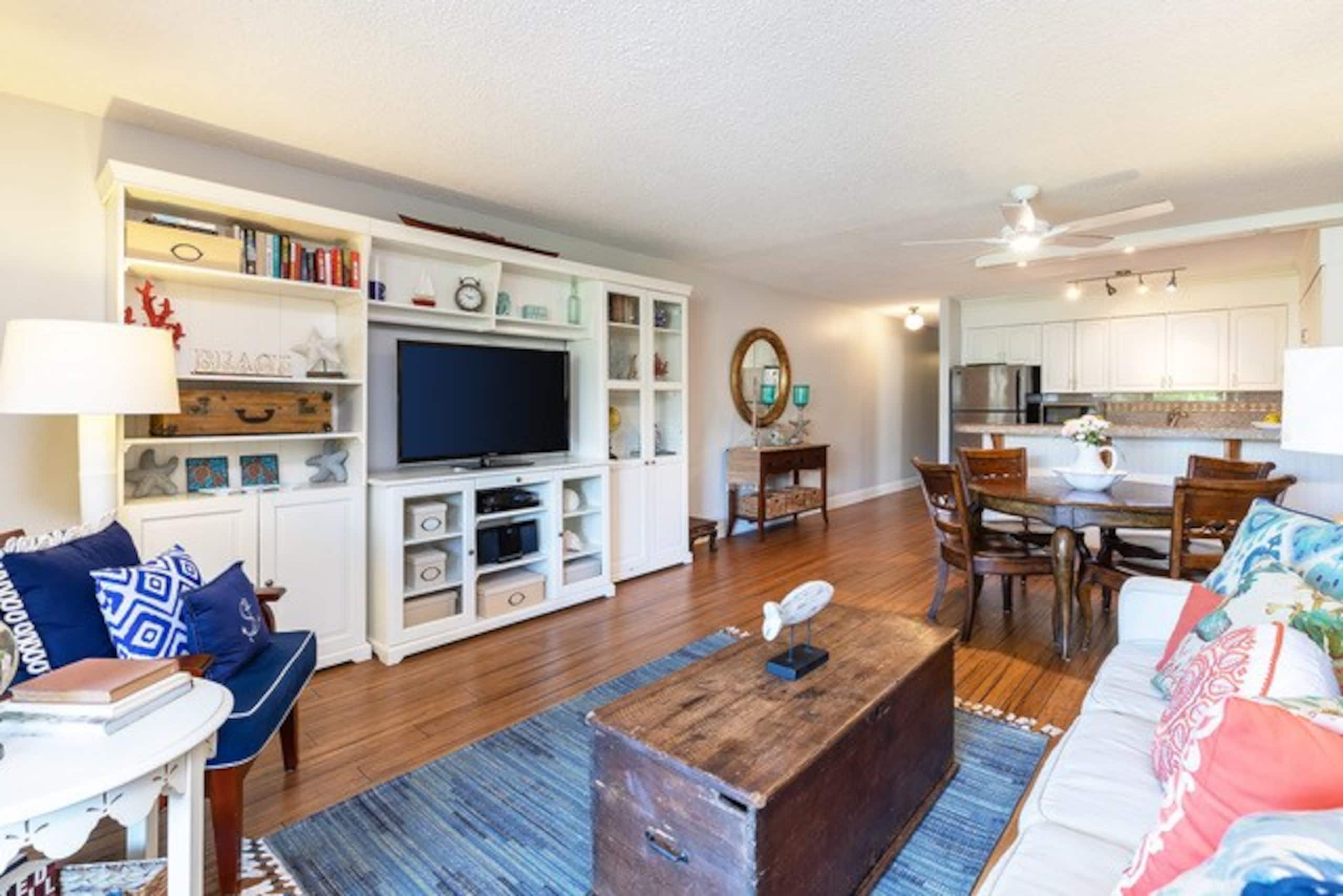 Colorful Kihei Condo Across the Street from Beach - Photo 6