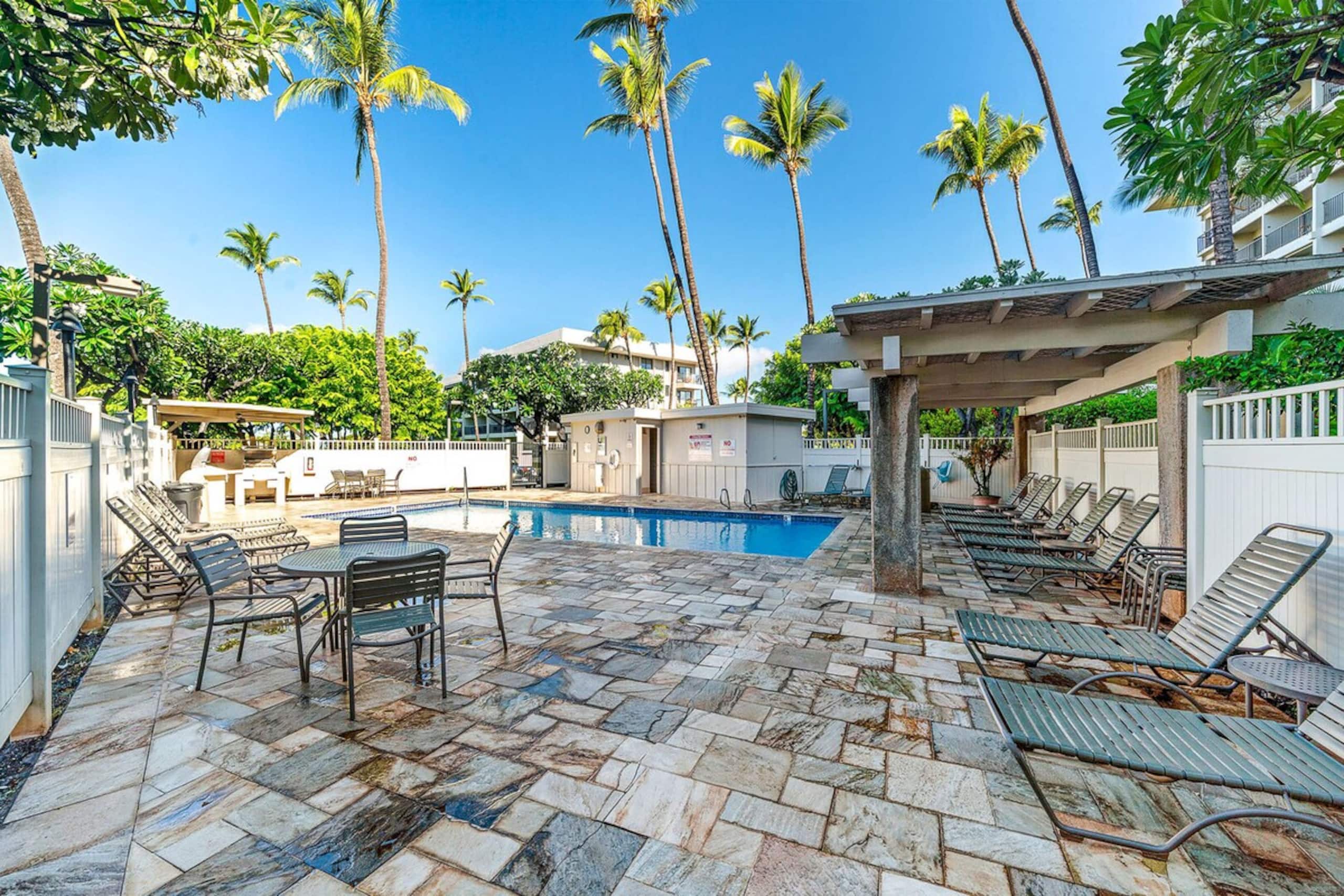 Kihei Akahi D-G04, Renovated, Split AC, No Carpet - Photo 26