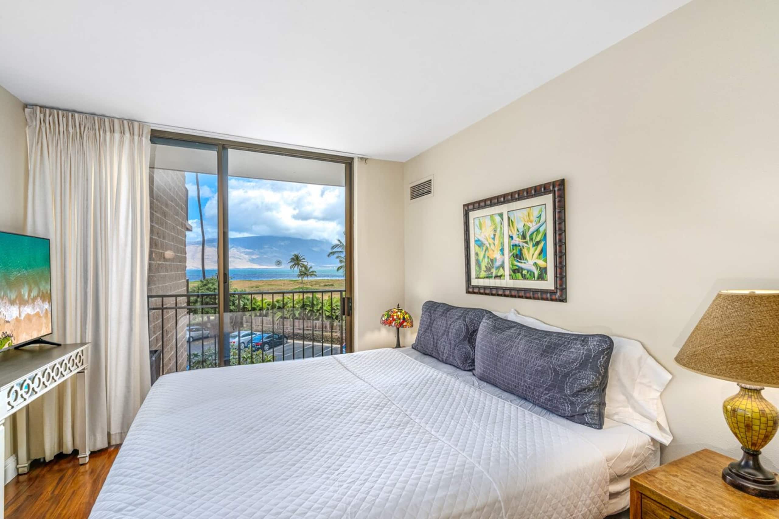 Oceanfront Kihei condo w/ sunset lanai - Photo 17