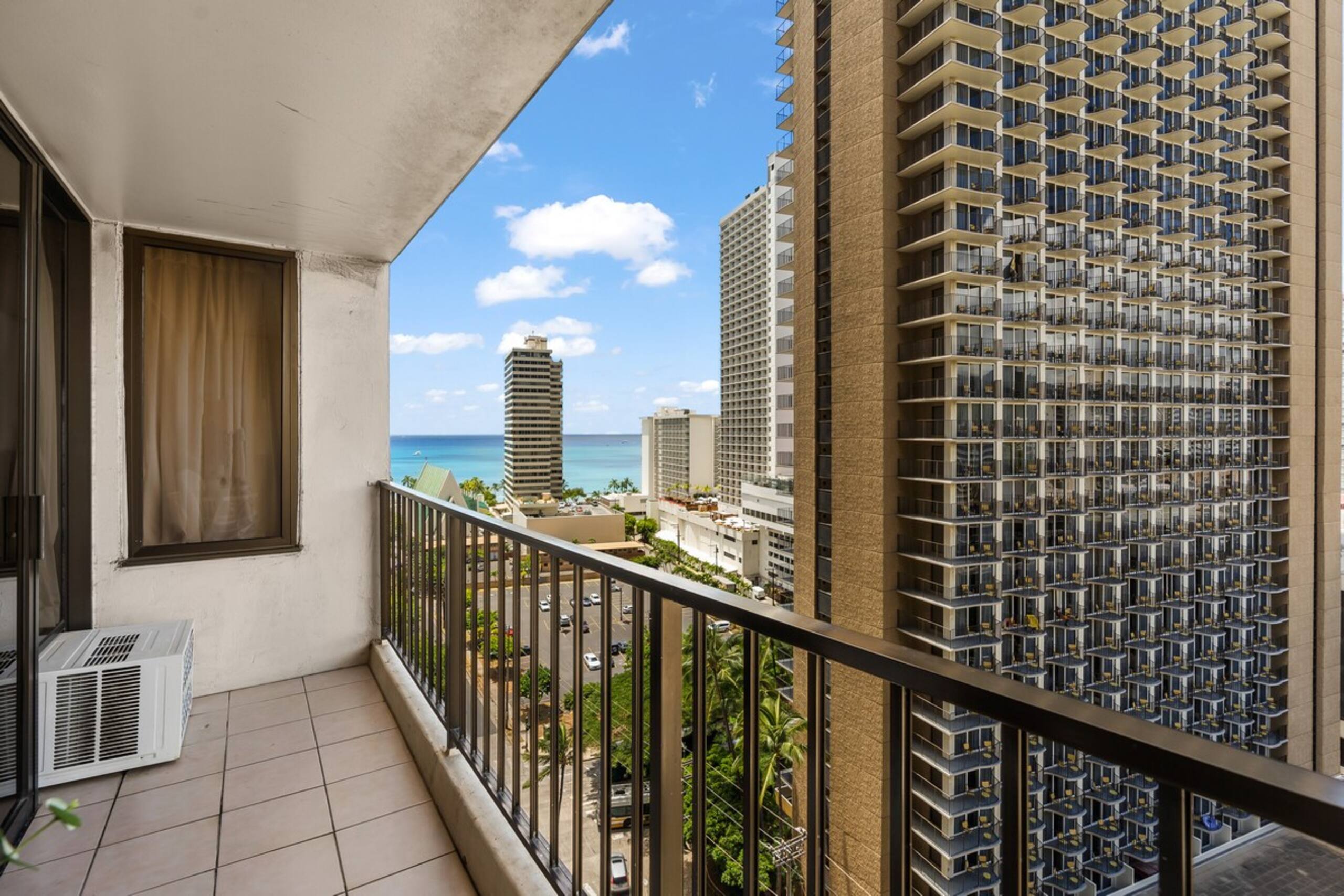 Ocean View 16th FL 1BR Condo FREE parking - Photo 14