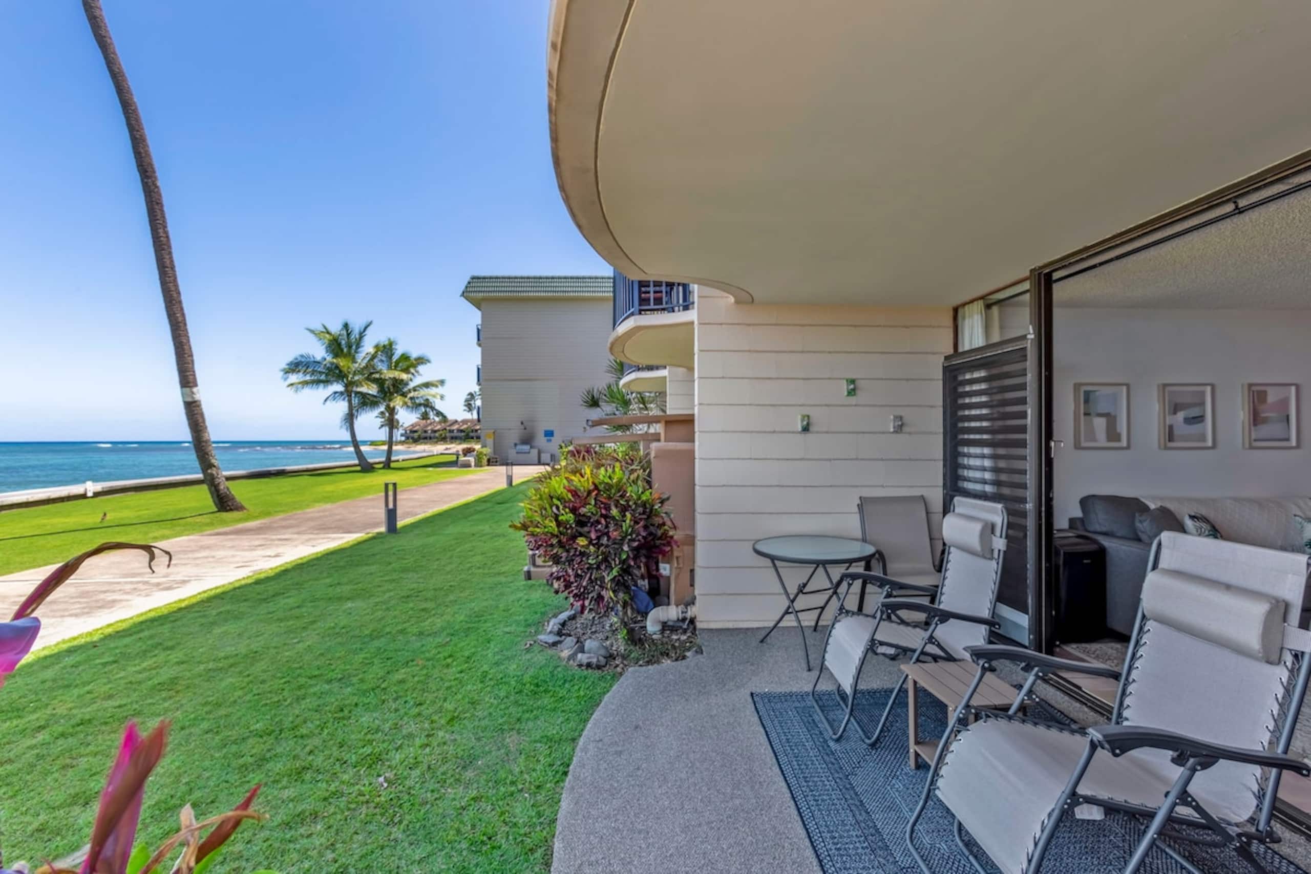 Renovated Maui Oceanfront, Whales + Sunset Lanai - Photo 30