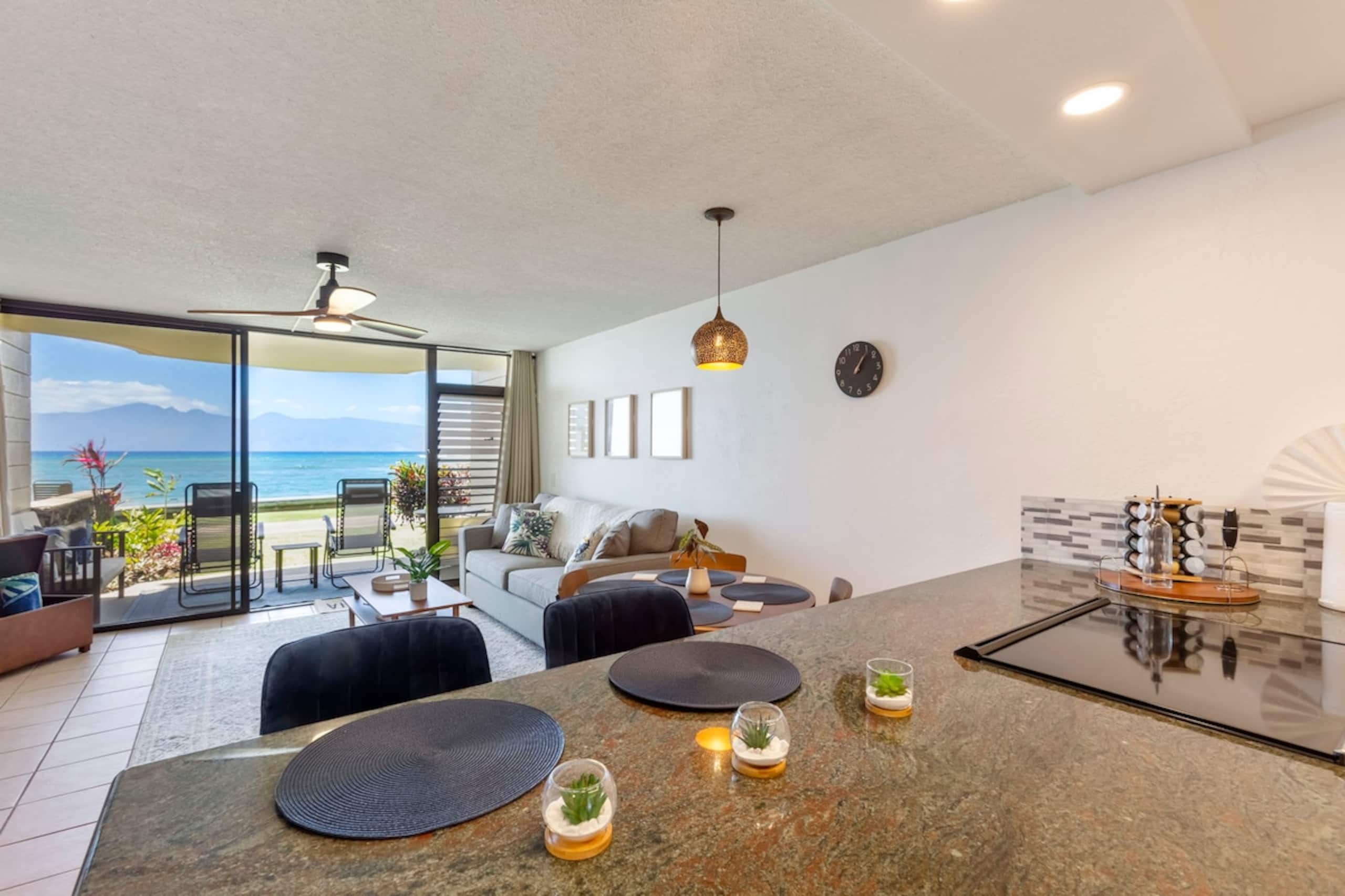Renovated Maui Oceanfront, Whales + Sunset Lanai - Photo 49