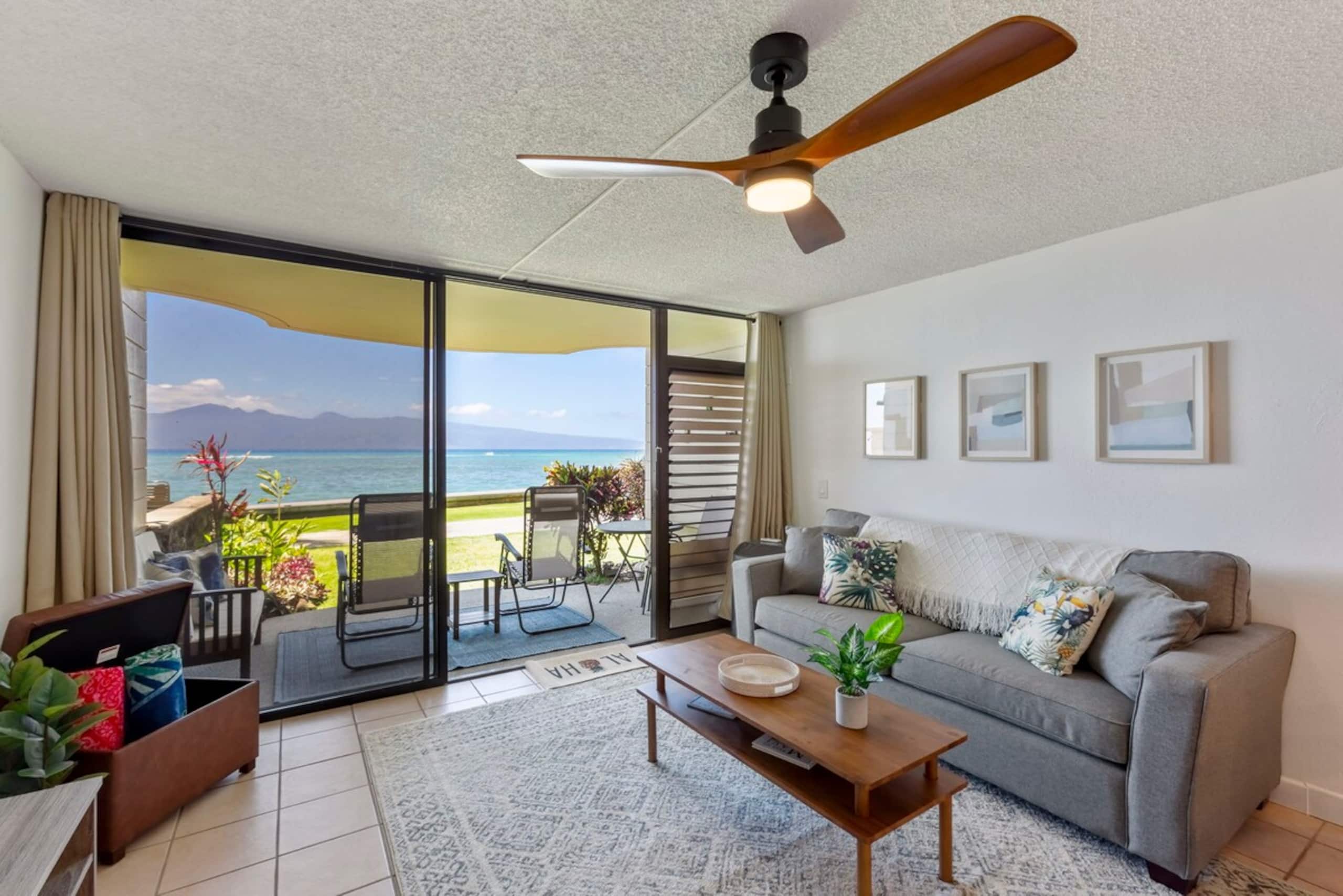 Renovated Maui Oceanfront, Whales + Sunset Lanai - Photo 3
