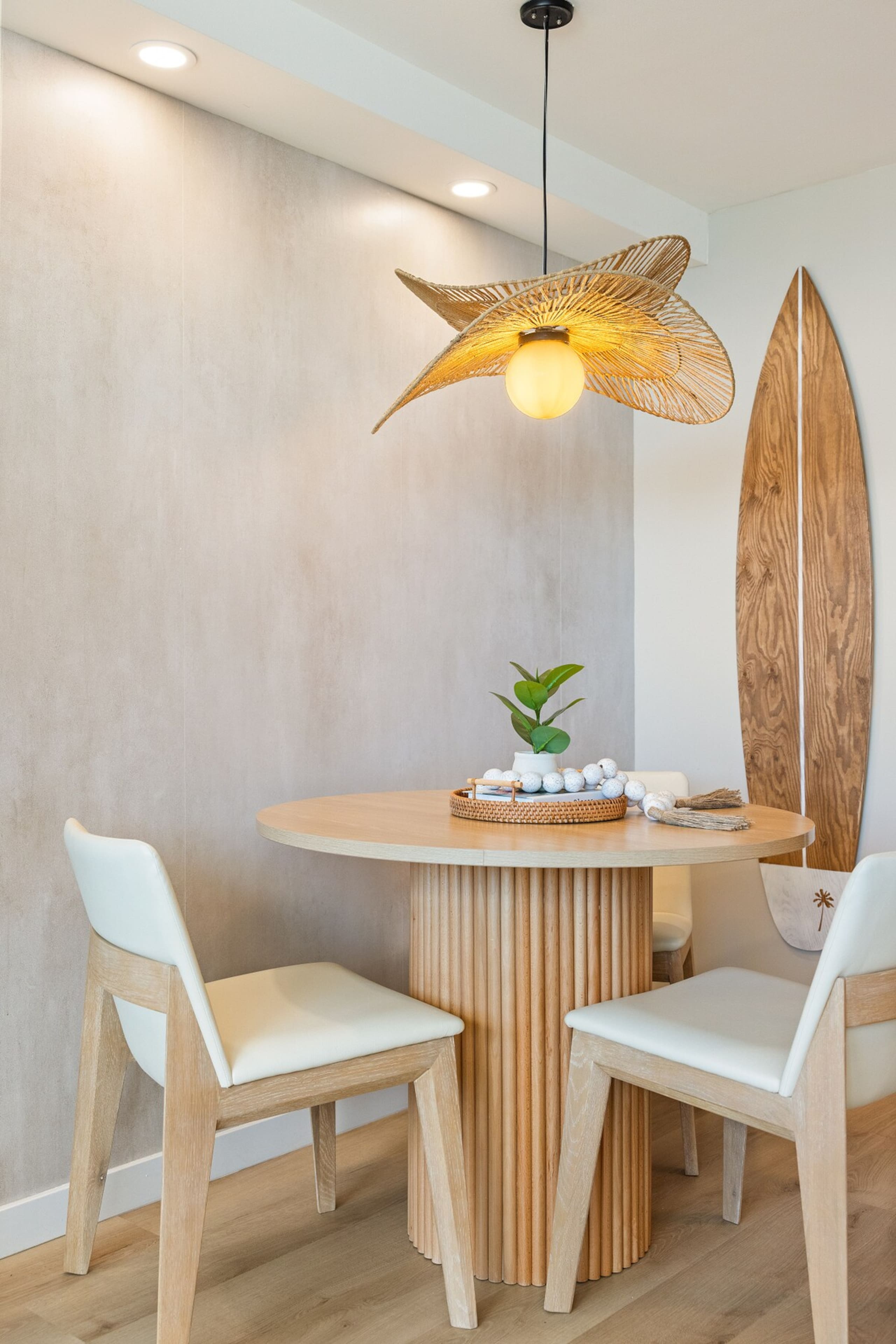 Waikiki Ocean Luxe Retreat | High-Floor Views - Photo 24