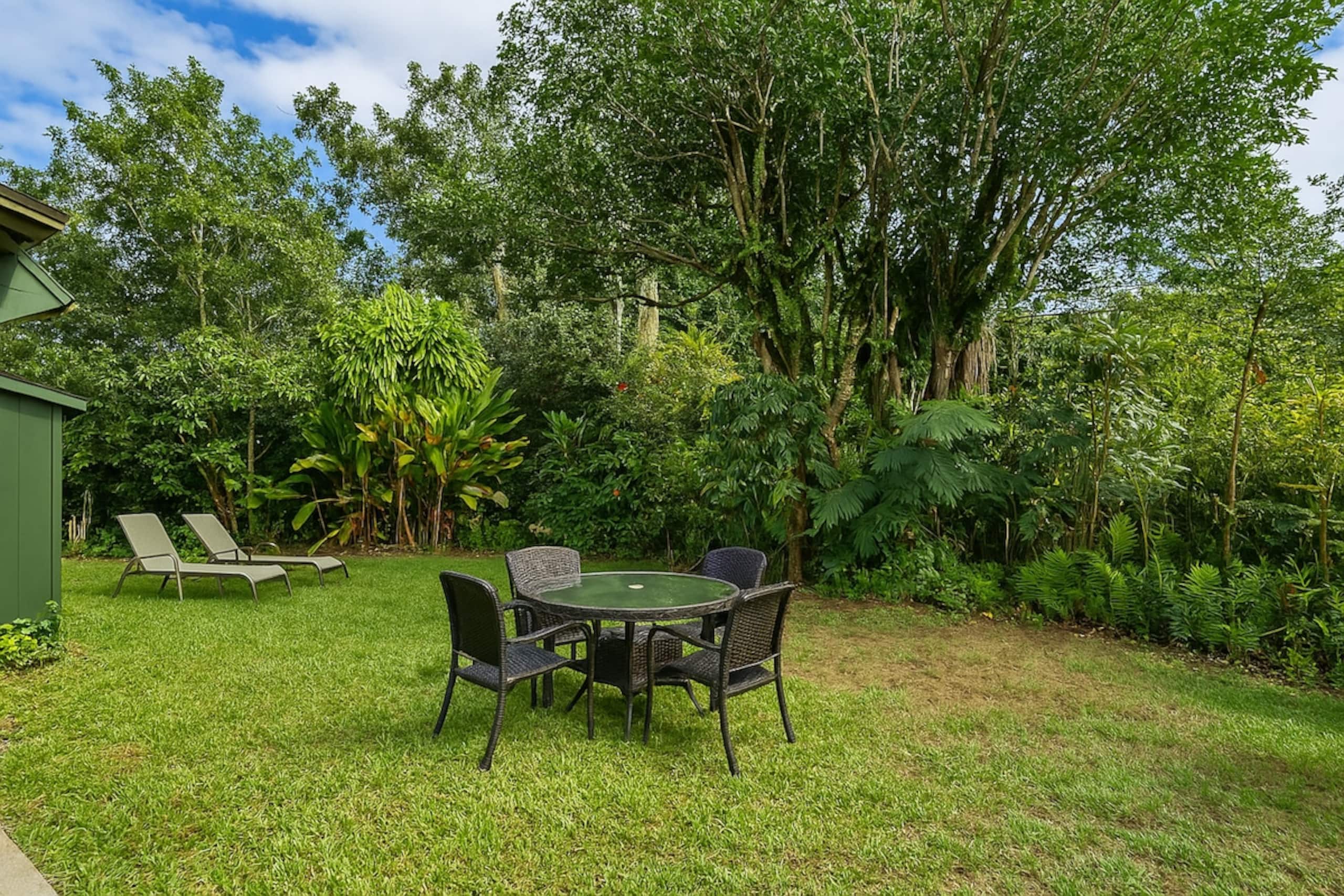 3BR AC Family Haven with Private Hot Tub - Photo 18