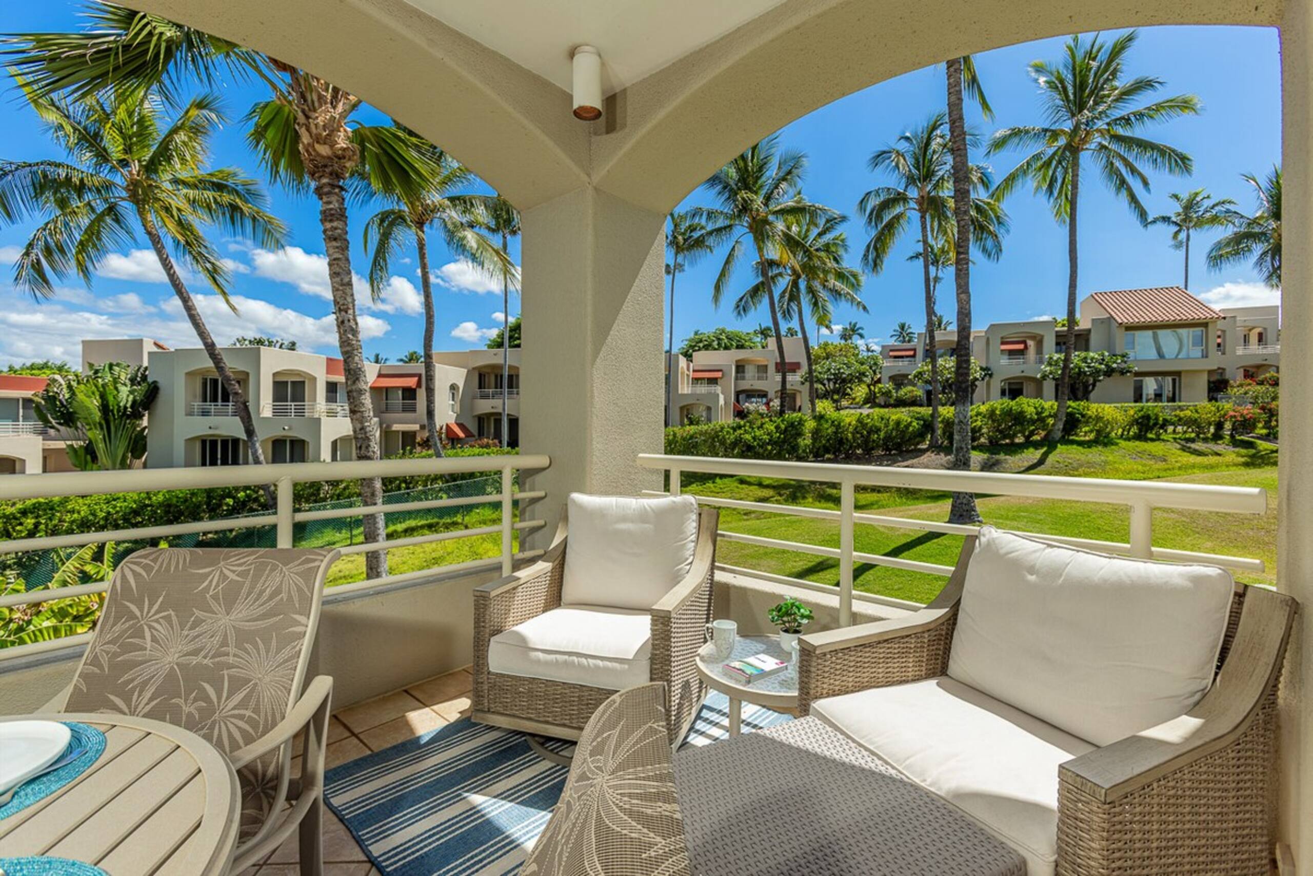 Beautifully Updated Oceanview Condo in Wailea - Photo 9
