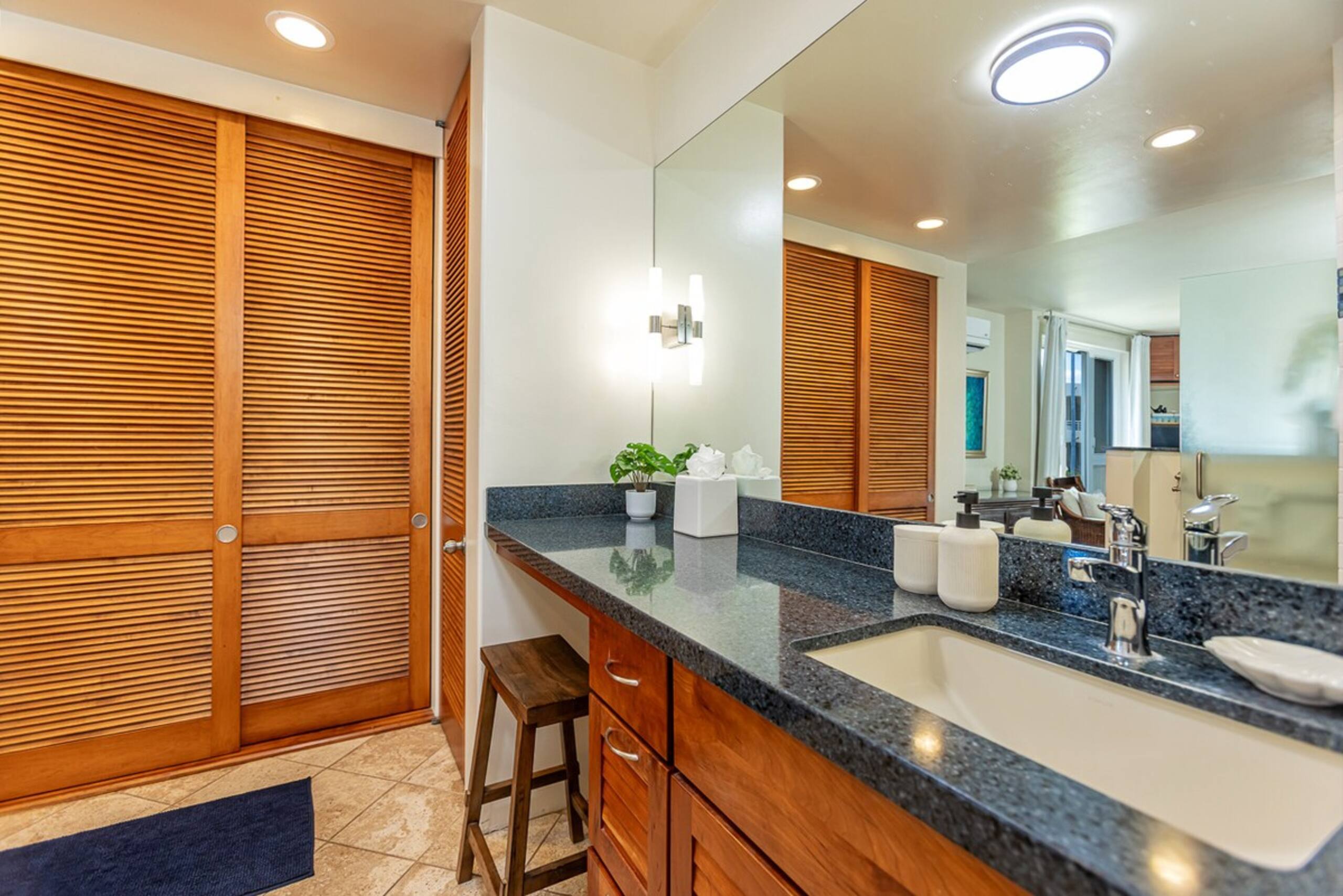 Beautifully Updated Oceanview Condo in Wailea - Photo 27