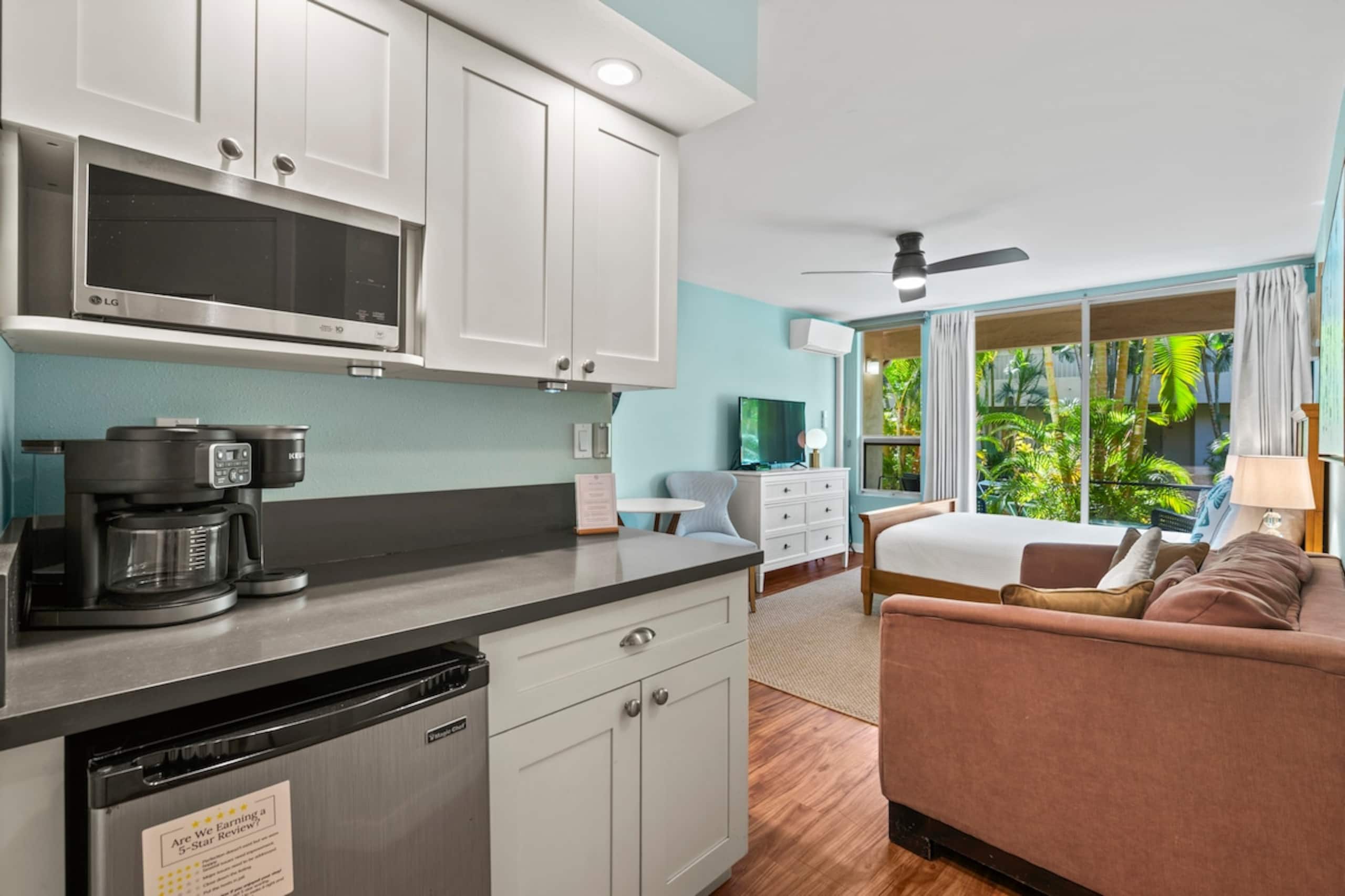 FLASH SALE Cozy Studio Steps to Kamaole 2 Beach - Photo 8
