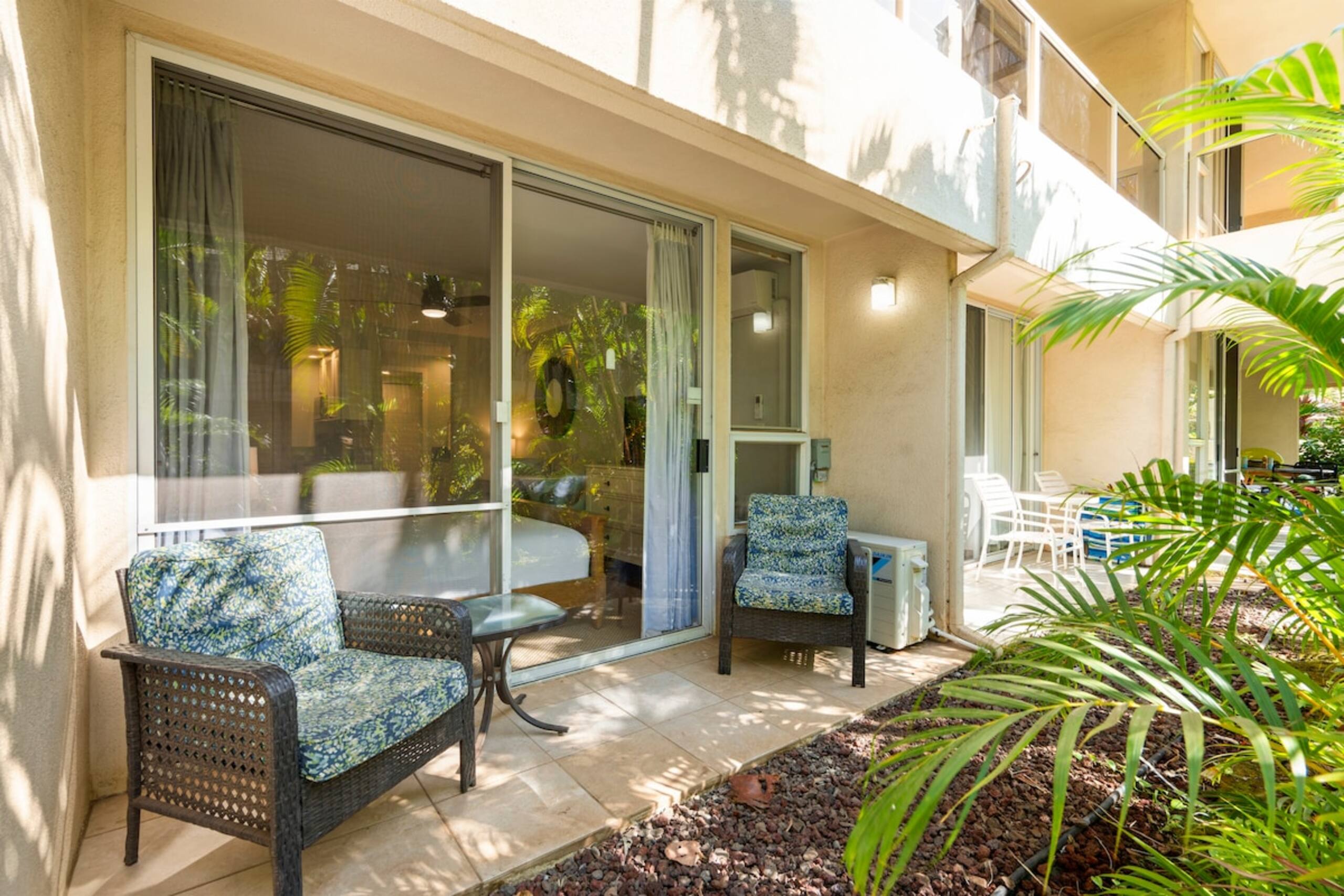 FLASH SALE Cozy Studio Steps to Kamaole 2 Beach - Photo 5