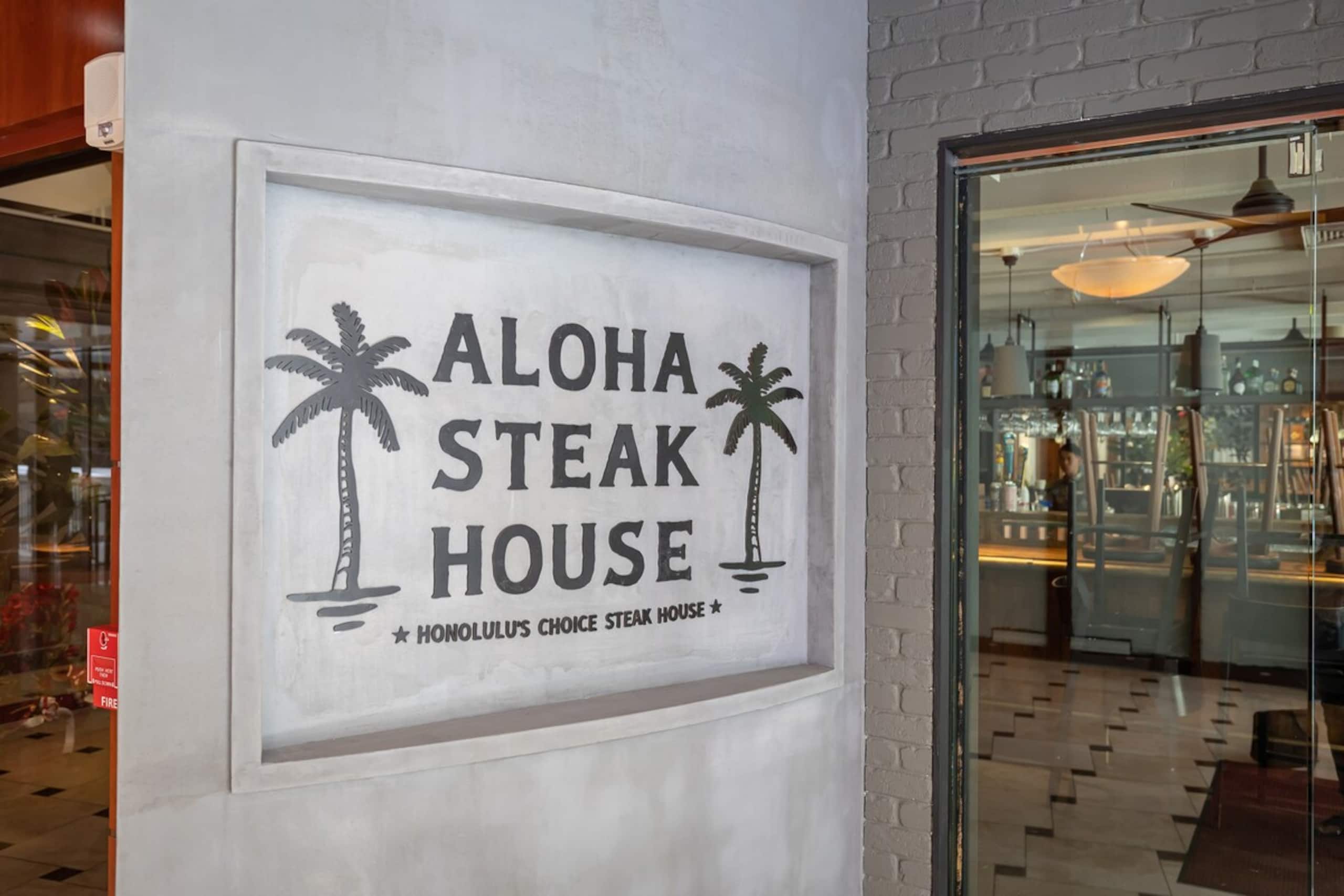 Bright Waikiki Studio, Free Parking+Walk to Beach - Photo 27