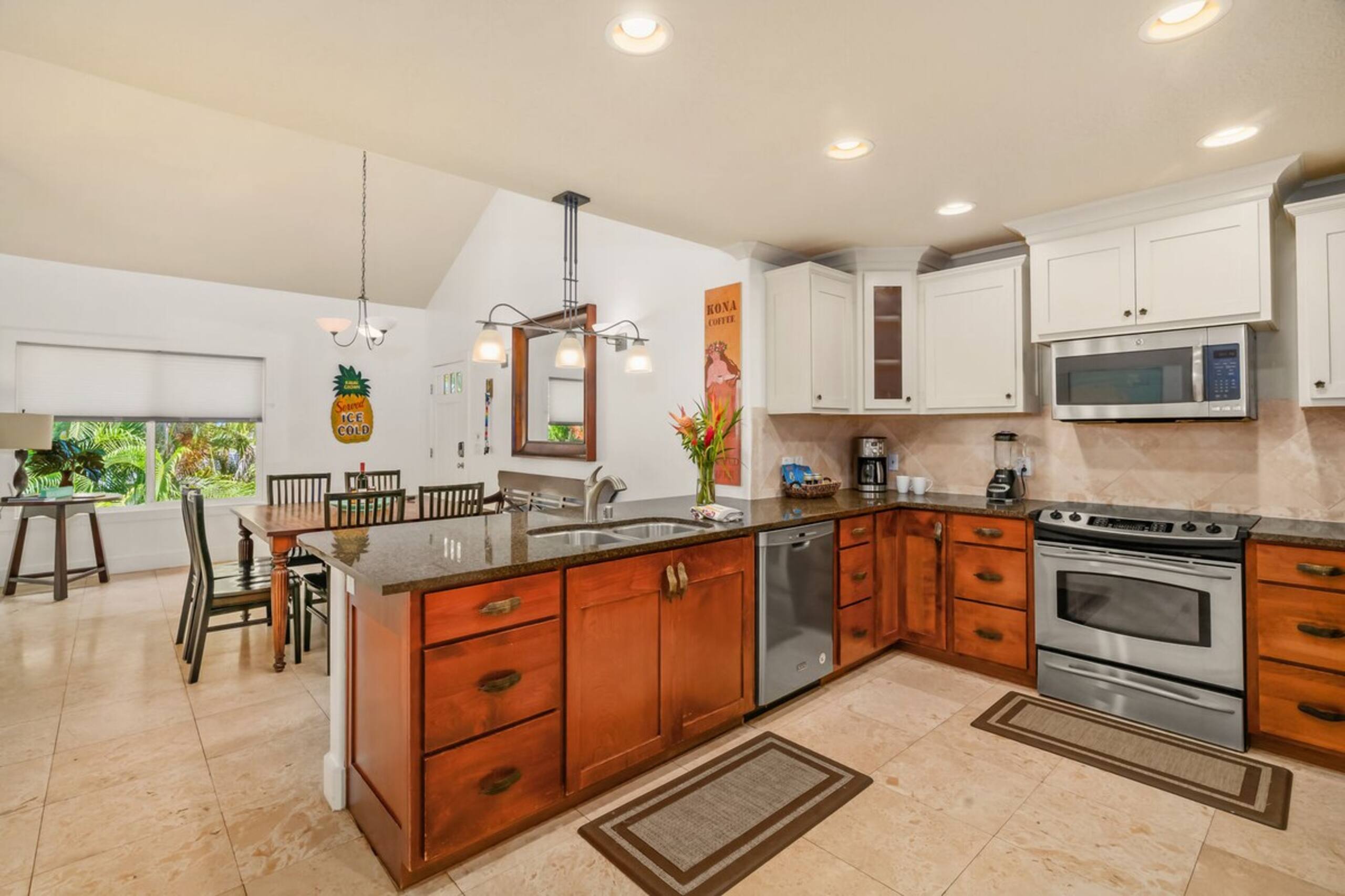 Luxury Poipu 4br Villa with AC Walk to the Beach - Photo 8