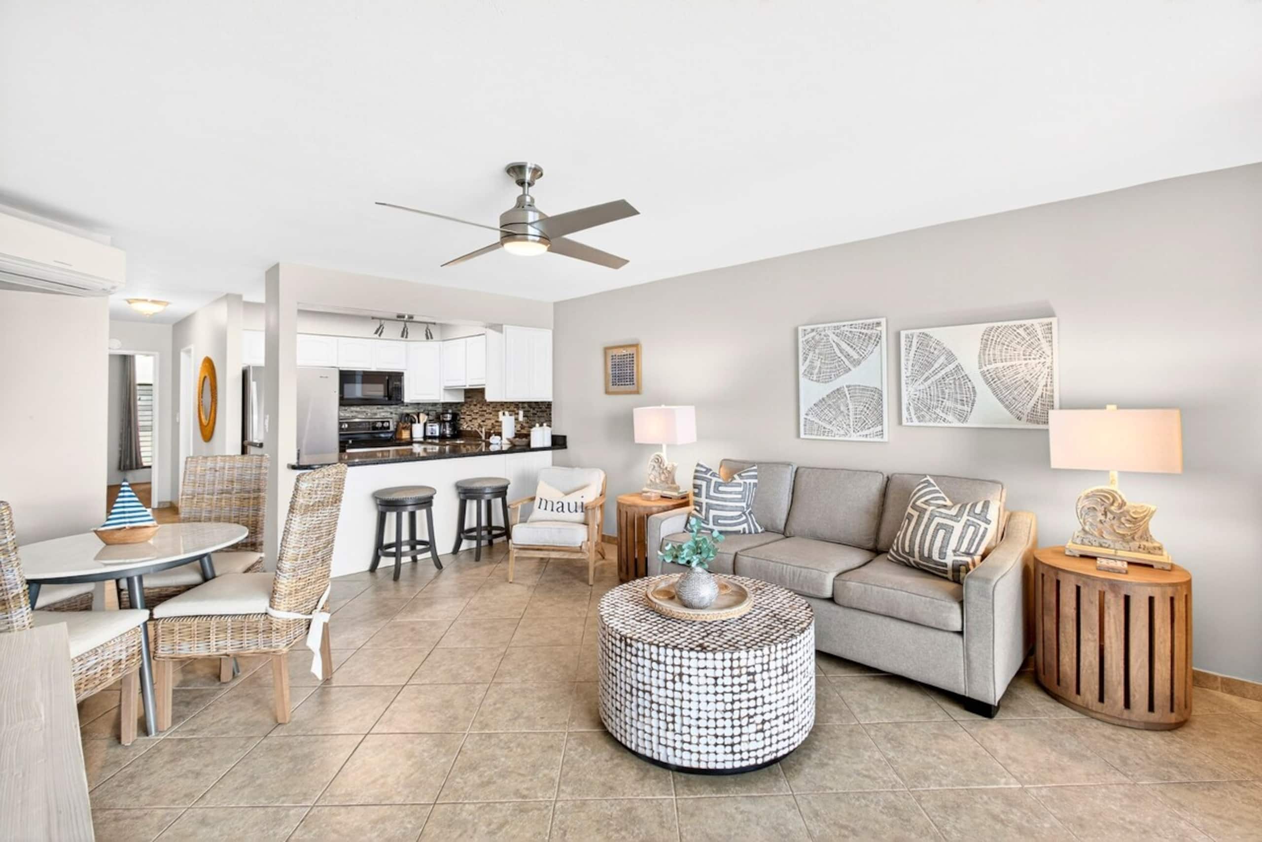 Coastal Elegance: A Fresh Oceanfront Gem - Photo 12