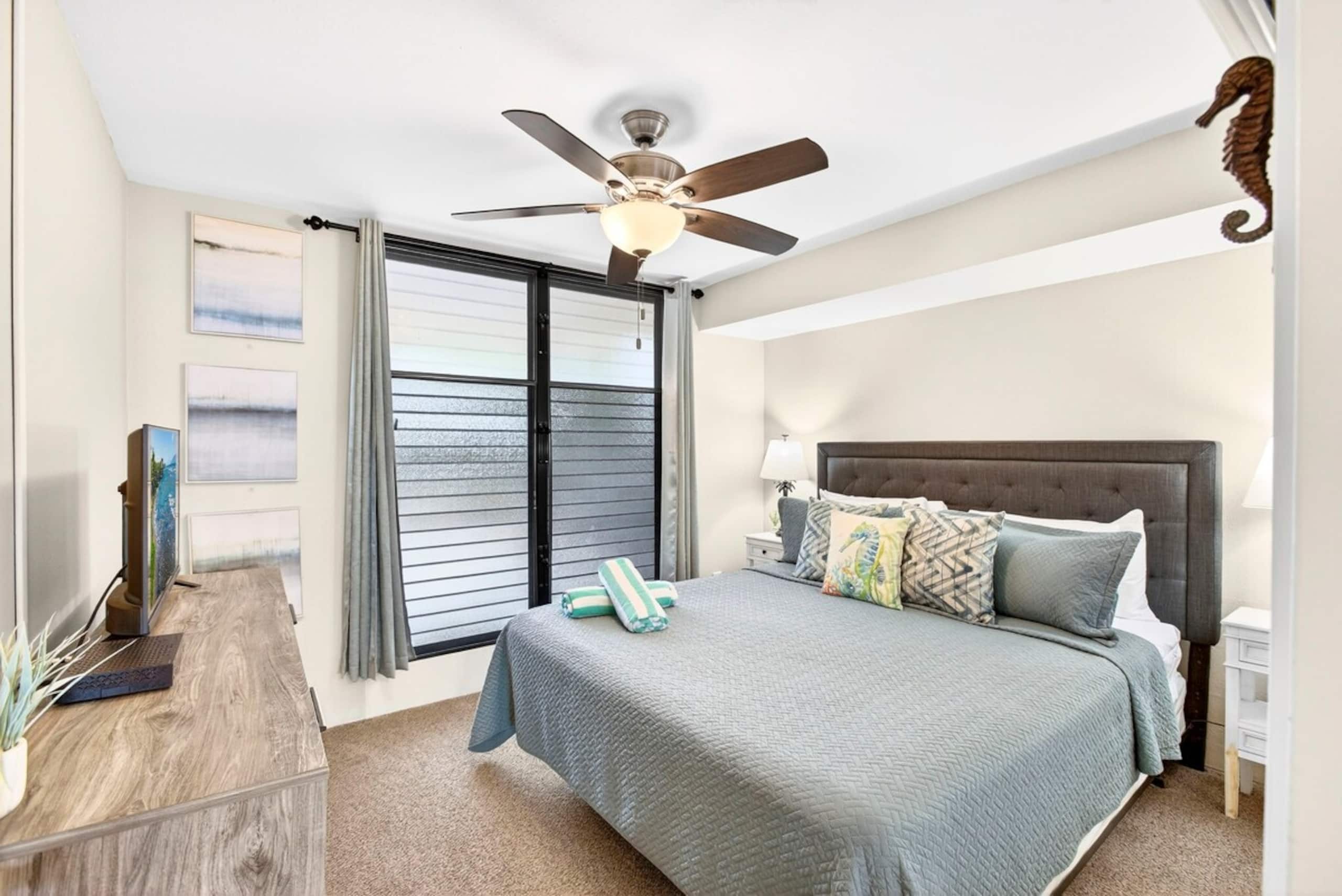 Coastal Elegance: A Fresh Oceanfront Gem - Photo 2