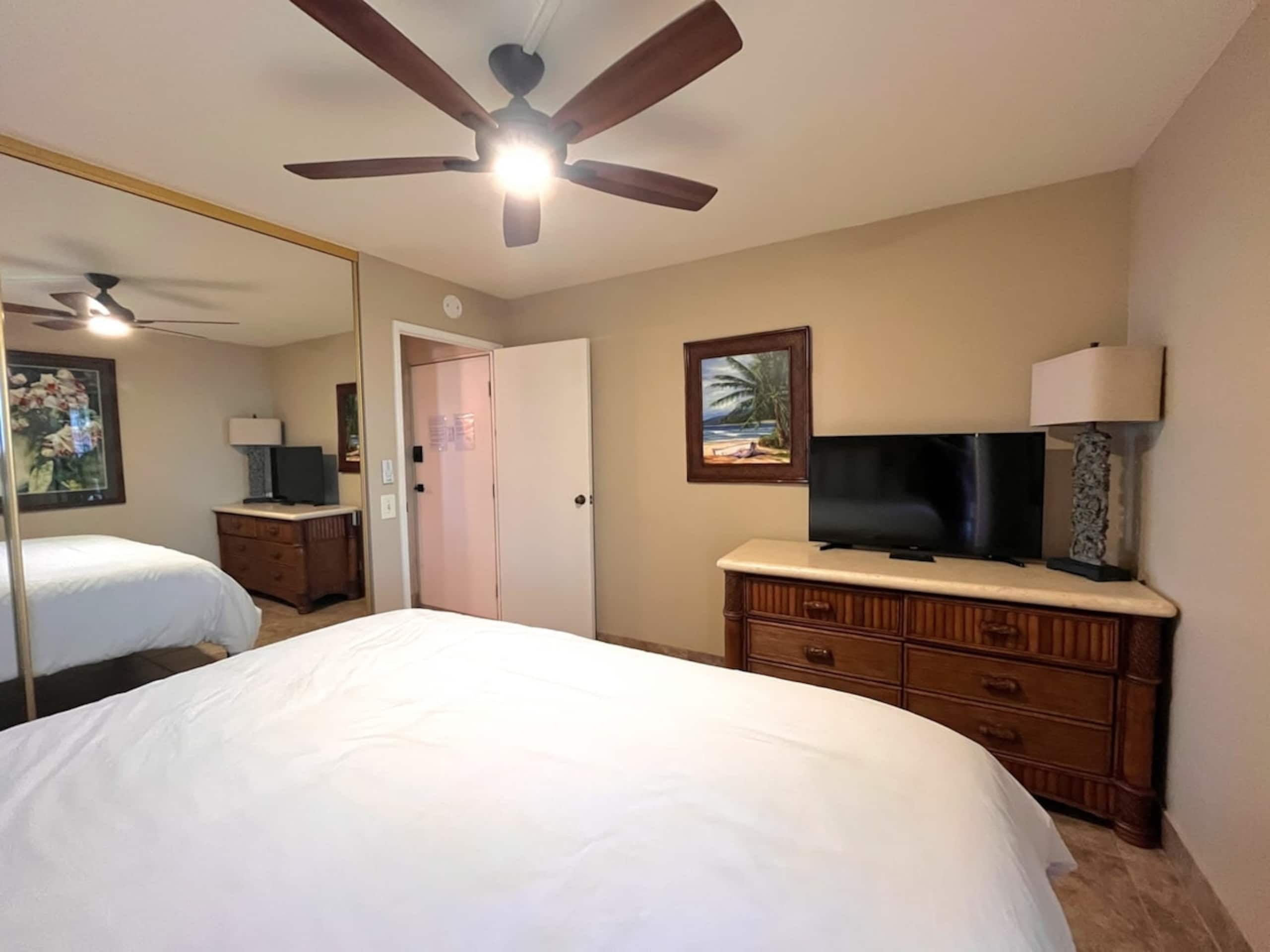 Maalaea Banyans 303 oceanfront, pool, hot tub, w/d - Photo 16