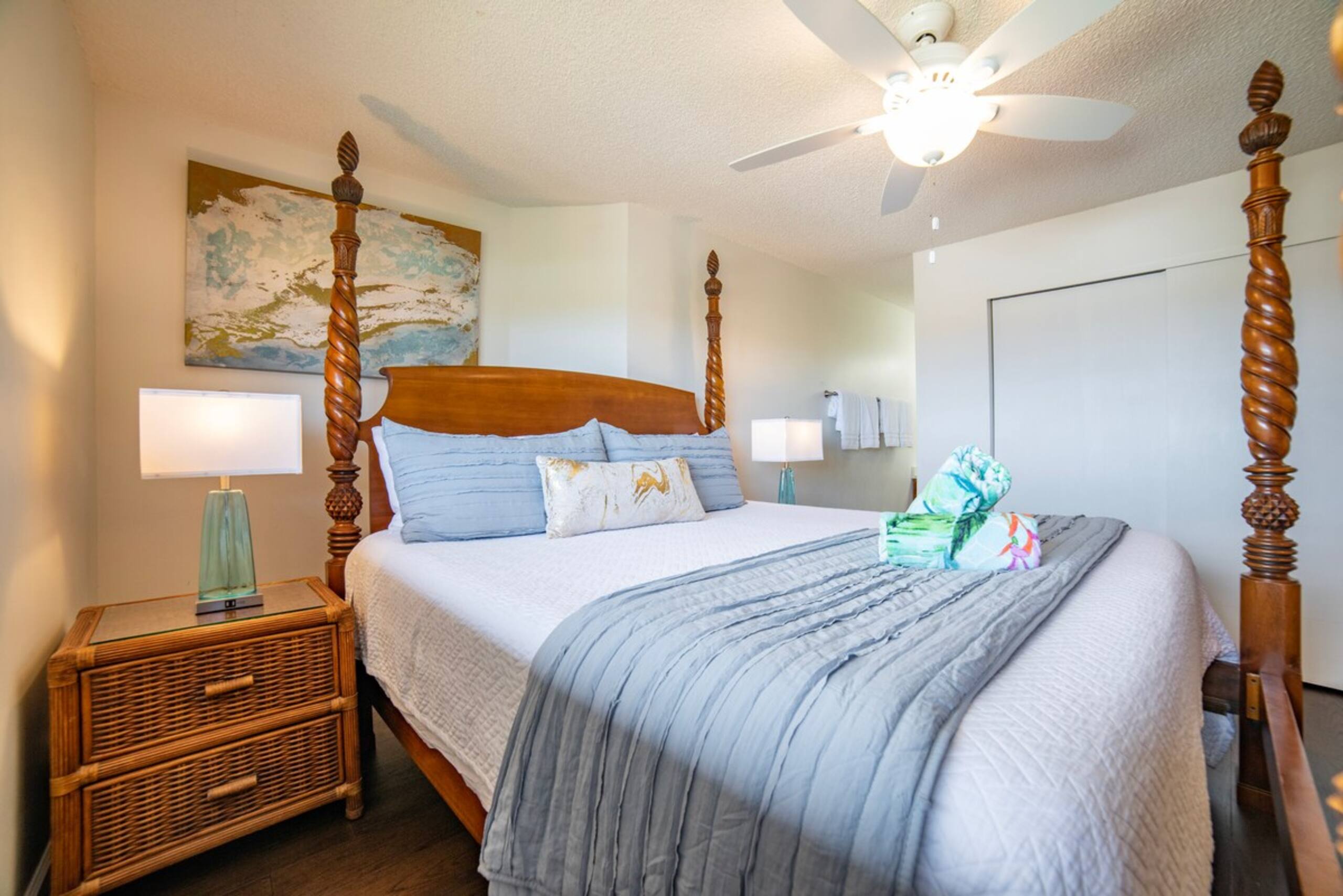 Luxury Ocean View 4 Bedroom Penthouse - Photo 12