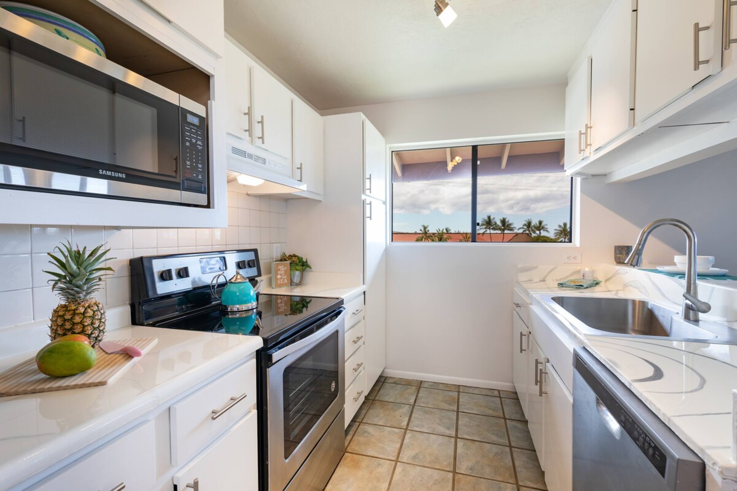 Luxury Ocean View 4 Bedroom Penthouse - Photo 8