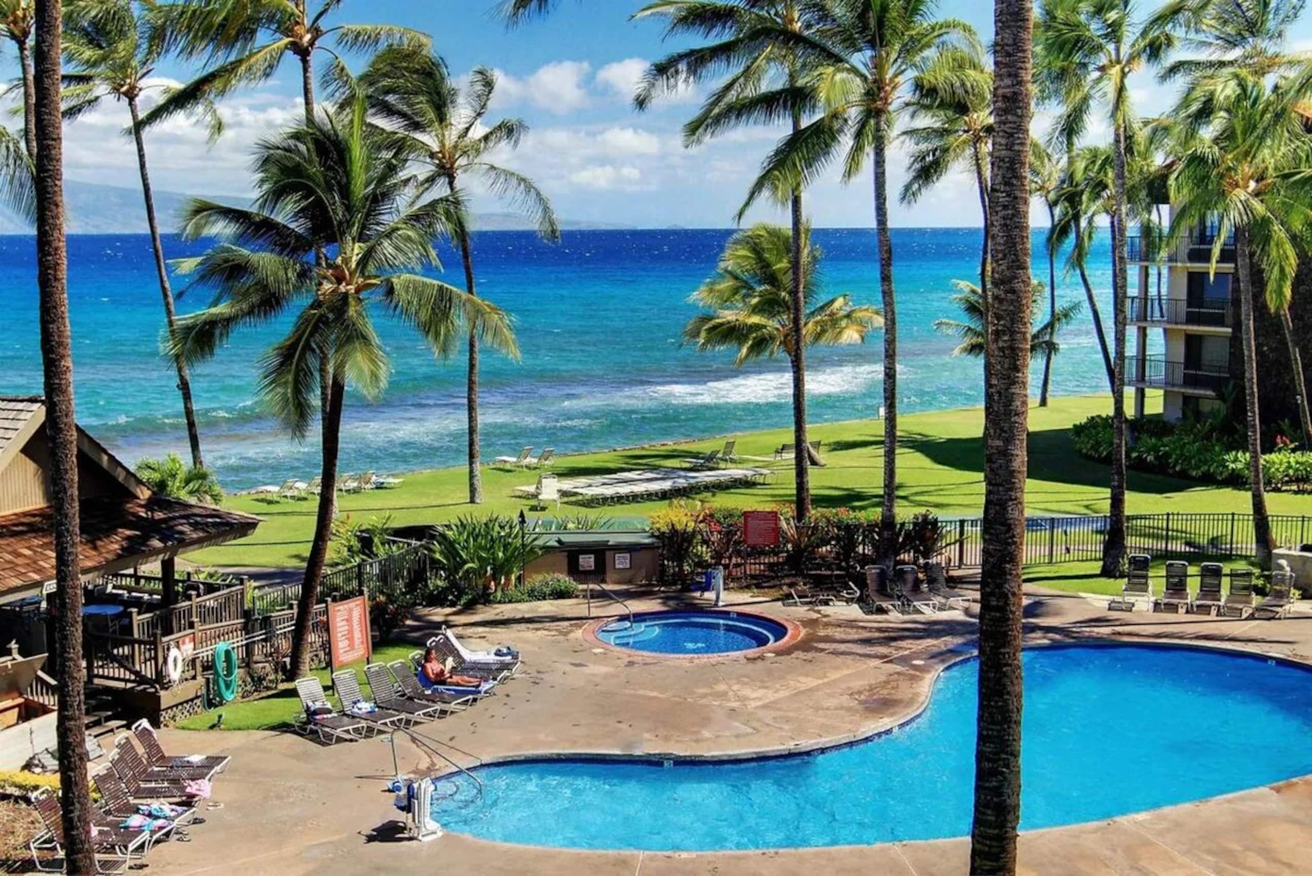 Papakea Oceanfront Resort, King Bed, 1st FL Studio - Photo 41