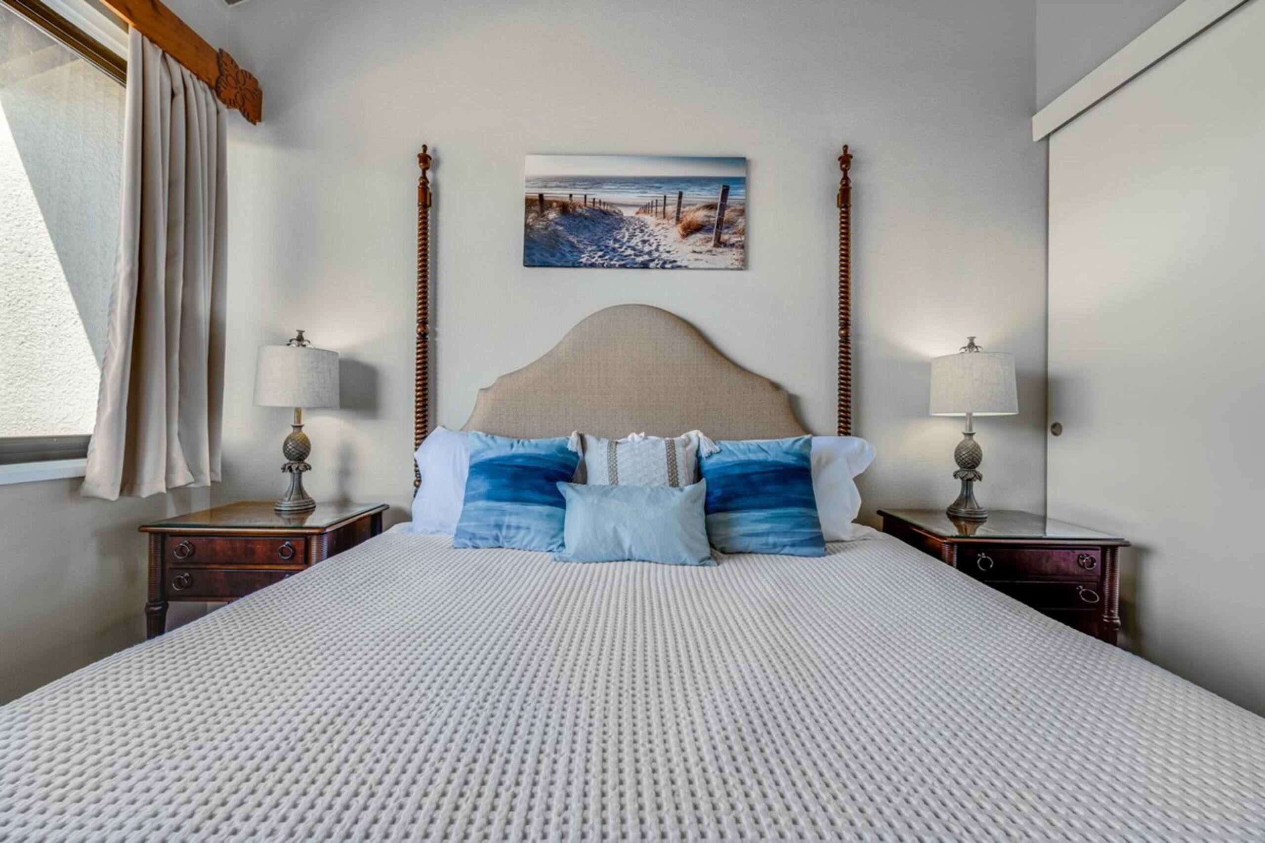 Large 3 Bedroom Condo Across From Beach Pool & Ho - Photo 19