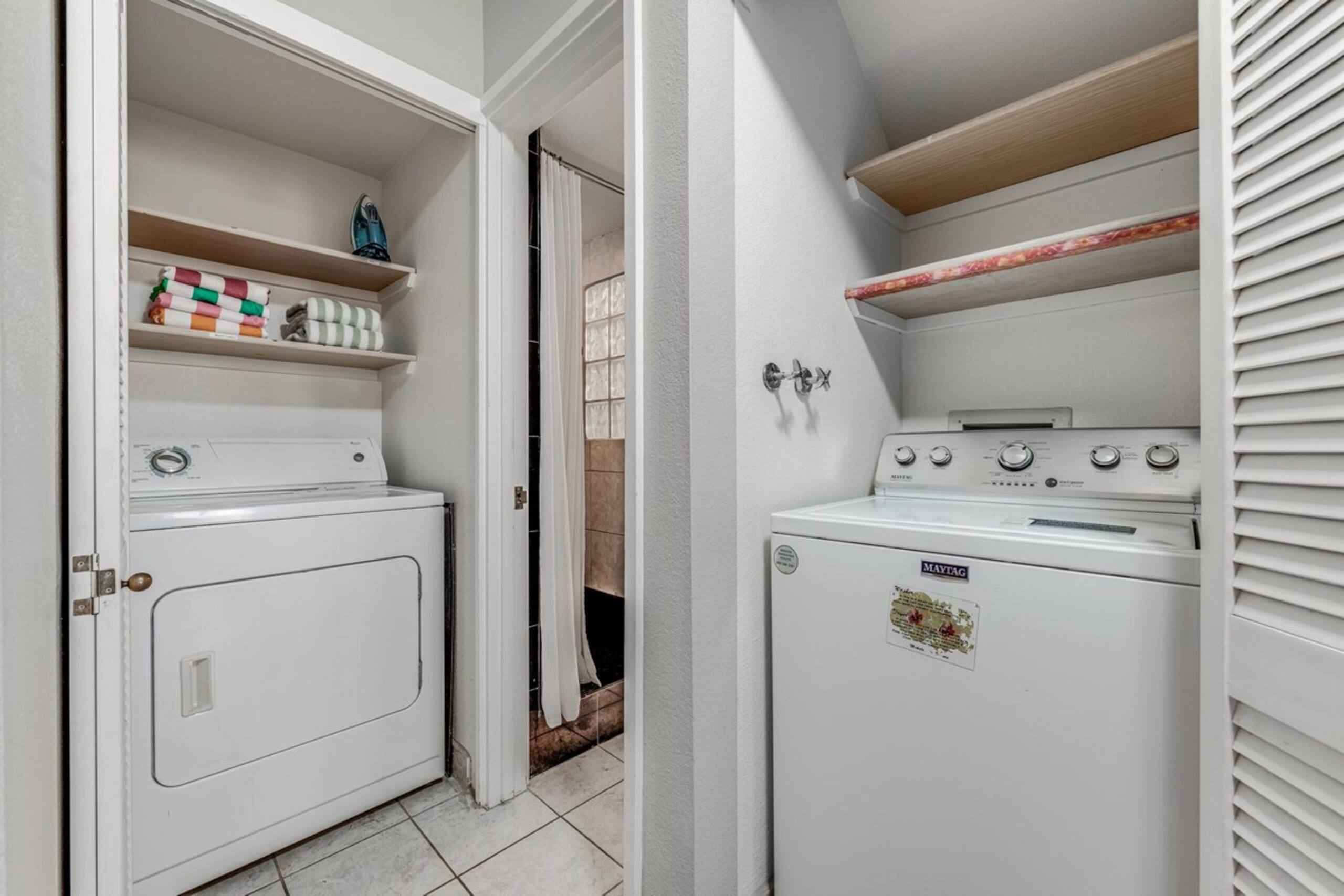 Large 3 Bedroom Condo Across From Beach Pool & Ho - Photo 33
